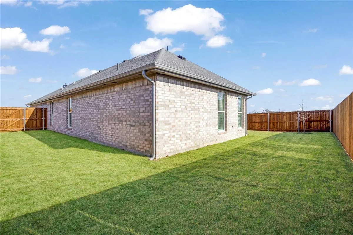 Single Family Residence For Sale in Grayson County , 4300 Hummingbird Drive, Sherman, Texas 75092, 4 Bedroom, 2 Bathroom, 2 Garage spaces, 1,700 Sqft, built in 2025, mls#21350513, Real Estate Agent in Sherman, Homes For Sale in Grayson county, Homes For Sale in Sherman, Realtor in Sherman Texas, Real Estate Brokerage Independent Realty Texas, Luminita Cordes Realtor