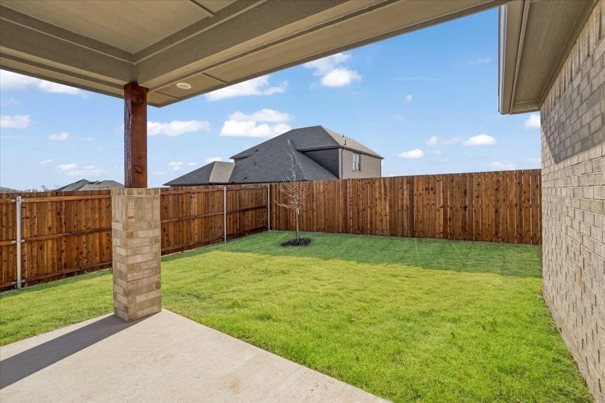Single Family Residence For Sale in Grayson County , 4300 Hummingbird Drive, Sherman, Texas 75092, 4 Bedroom, 2 Bathroom, 2 Garage spaces, 1,700 Sqft, built in 2025, mls#21350513, Real Estate Agent in Sherman, Homes For Sale in Grayson county, Homes For Sale in Sherman, Realtor in Sherman Texas, Real Estate Brokerage Independent Realty Texas, Luminita Cordes Realtor