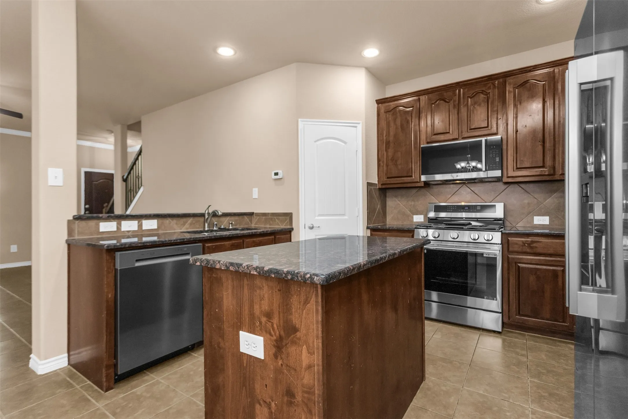 Duplex For Rent in Collin County , 4924 Stray Creek Lane, Mc Kinney, Texas 75070, 3 Bedroom, 3 Bathroom, 2 Garage spaces, 1,536 Sqft, built in 2011, mls#21350387, Real Estate Agent in Mc Kinney, Homes For Rent in Collin county, Homes For Rent in Mc Kinney, Realtor in Mc Kinney Texas, Real Estate Brokerage Independent Realty Texas, Luminita Cordes Realtor