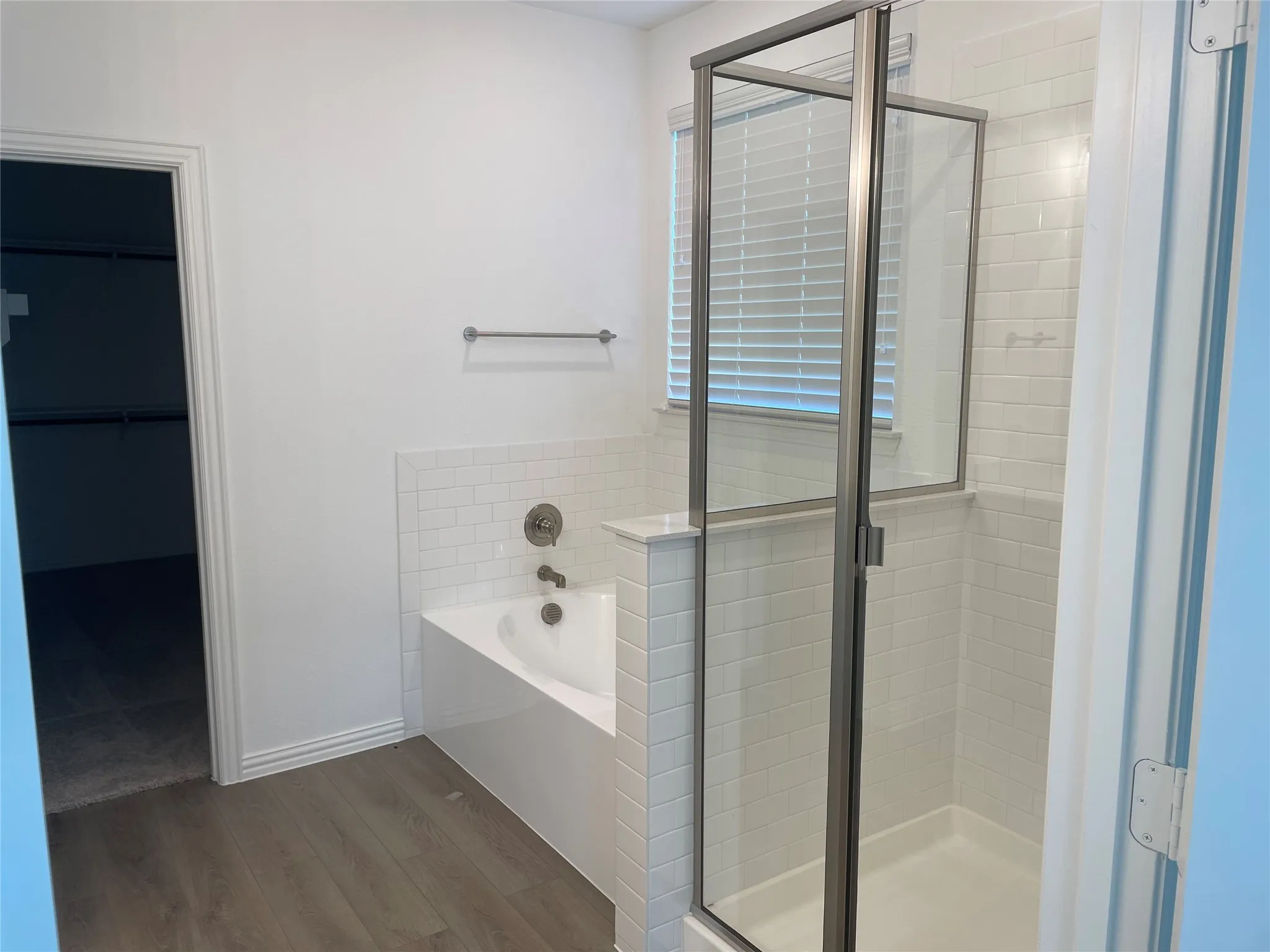 Single Family Residence For Rent in Collin County , 4014 Saltgrass Street, Melissa, Texas 75454, 5 Bedroom, 4 Bathroom, 2 Garage spaces, 3,495 Sqft, built in 2024, Price $2,999, mls#21350191, Real Estate Agent in Melissa, Homes For Rent in Collin county, Homes For Rent in Melissa, Realtor in Melissa Texas, Real Estate Brokerage Independent Realty Texas, Luminita Cordes Realtor