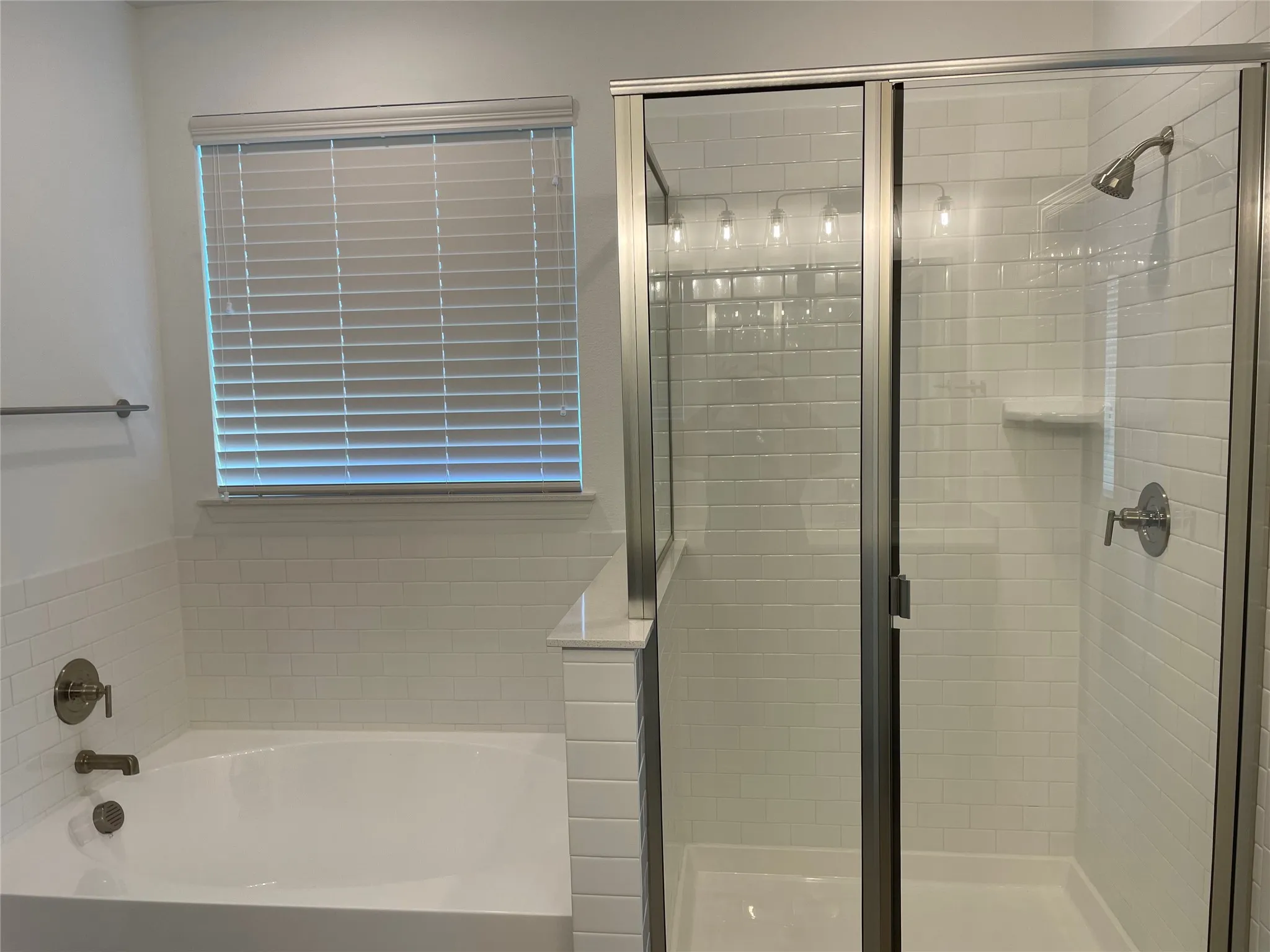 Single Family Residence For Rent in Collin County , 4014 Saltgrass Street, Melissa, Texas 75454, 5 Bedroom, 4 Bathroom, 2 Garage spaces, 3,495 Sqft, built in 2024, Price $2,999, mls#21350191, Real Estate Agent in Melissa, Homes For Rent in Collin county, Homes For Rent in Melissa, Realtor in Melissa Texas, Real Estate Brokerage Independent Realty Texas, Luminita Cordes Realtor