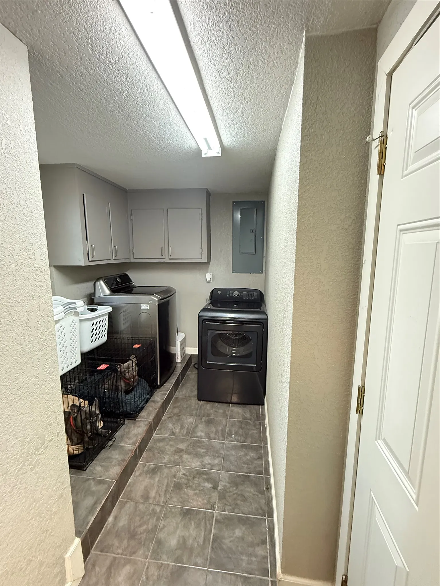 Single Family Residence For Sale in Tarrant County , 7508 S College Circle, North Richland Hills, Texas 76180, 3 Bedroom, 3 Bathroom, 2 Garage spaces, 2,017 Sqft, built in 1960, mls#21350540, Real Estate Agent in North Richland Hills, Homes For Sale in Tarrant county, Homes For Sale in North Richland Hills, Realtor in North Richland Hills Texas, Real Estate Brokerage Independent Realty Texas, Luminita Cordes Realtor