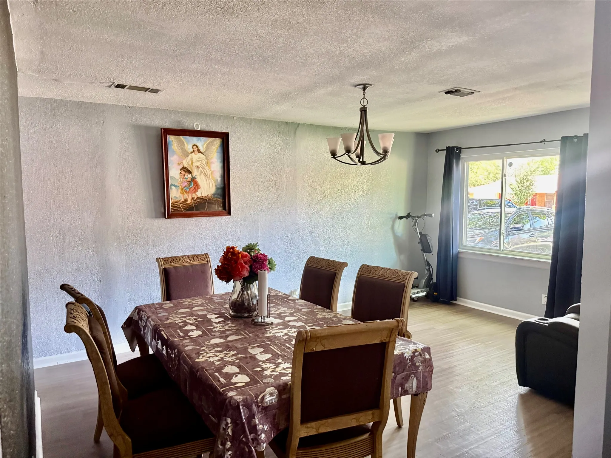 Single Family Residence For Sale in Tarrant County , 7508 S College Circle, North Richland Hills, Texas 76180, 3 Bedroom, 3 Bathroom, 2 Garage spaces, 2,017 Sqft, built in 1960, mls#21350540, Real Estate Agent in North Richland Hills, Homes For Sale in Tarrant county, Homes For Sale in North Richland Hills, Realtor in North Richland Hills Texas, Real Estate Brokerage Independent Realty Texas, Luminita Cordes Realtor
