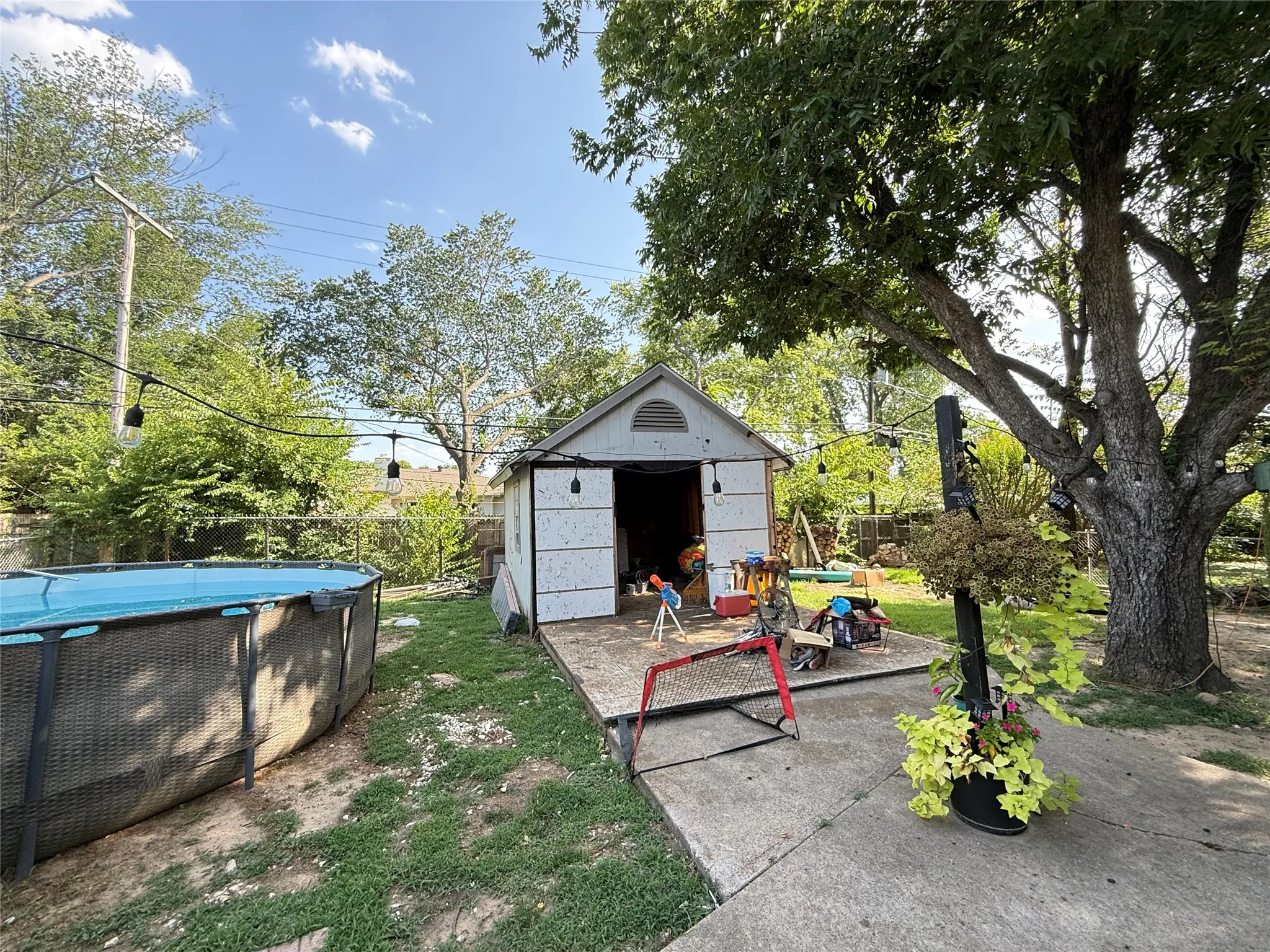Single Family Residence For Sale in Tarrant County , 7508 S College Circle, North Richland Hills, Texas 76180, 3 Bedroom, 3 Bathroom, 2 Garage spaces, 2,017 Sqft, built in 1960, mls#21350540, Real Estate Agent in North Richland Hills, Homes For Sale in Tarrant county, Homes For Sale in North Richland Hills, Realtor in North Richland Hills Texas, Real Estate Brokerage Independent Realty Texas, Luminita Cordes Realtor