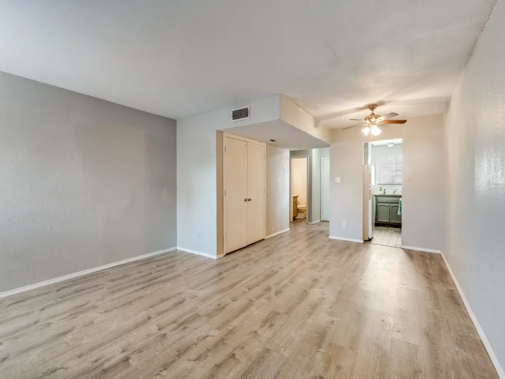 Quadruplex For Sale in Tarrant County , 7500 Chapin Road, Fort Worth, Texas 76116, 8 Bedroom, 8 Bathroom, Garage spaces, 0 Sqft, built in 1984, mls#21348482, Real Estate Agent in Fort Worth, Homes For Sale in Tarrant county, Homes For Sale in Fort Worth, Realtor in Fort Worth Texas, Real Estate Brokerage Independent Realty Texas, Luminita Cordes Realtor