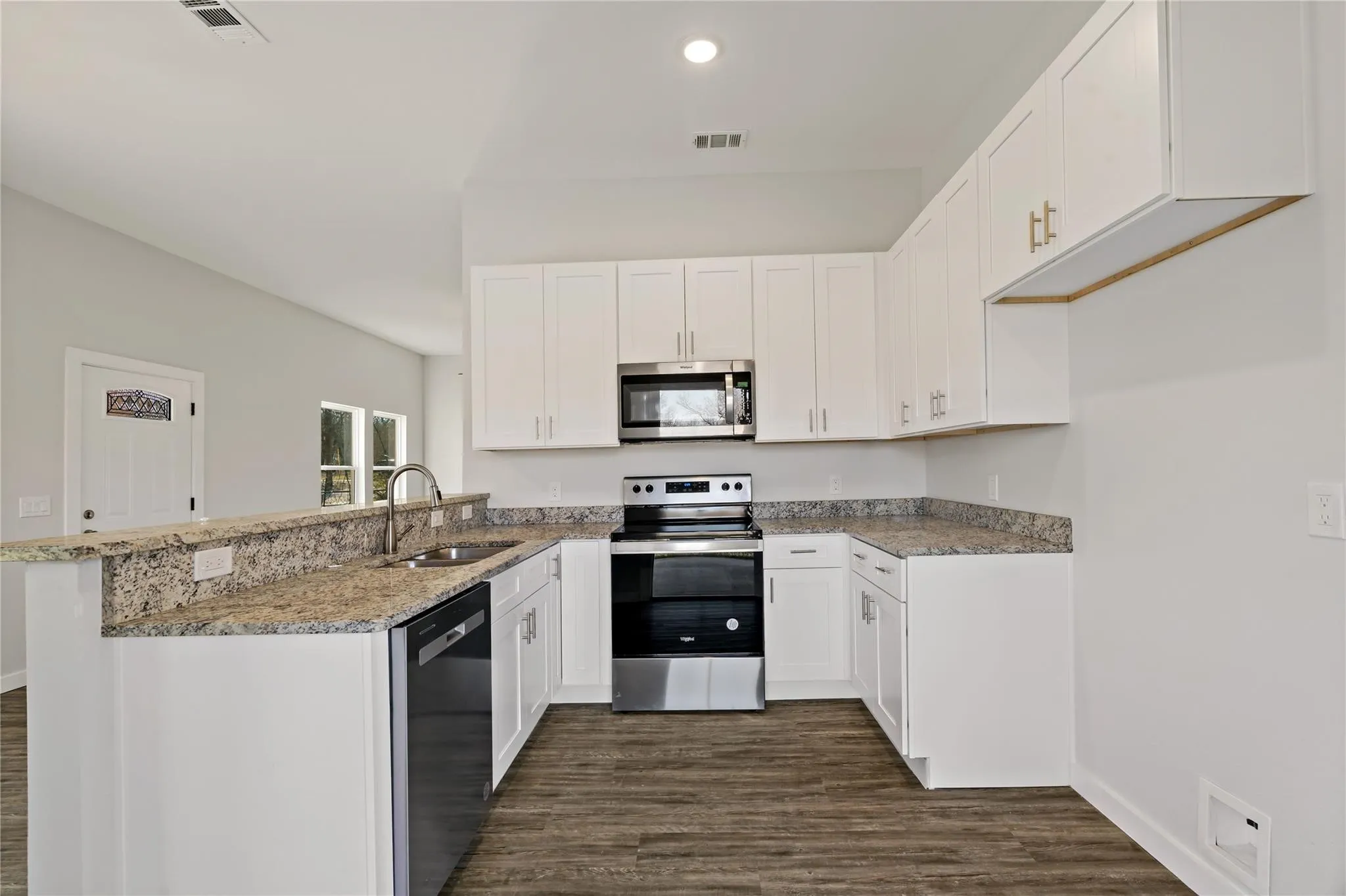Single Family Residence For Rent in Lamar County , 1420 FITZHUGH NE, Paris, Texas 75460, 3 Bedroom, 2 Bathroom, 1 Garage spaces, 1,225 Sqft, built in 2023, mls#21350562, Real Estate Agent in Paris, Homes For Rent in Lamar county, Homes For Rent in Paris, Realtor in Paris Texas, Real Estate Brokerage Independent Realty Texas, Luminita Cordes Realtor