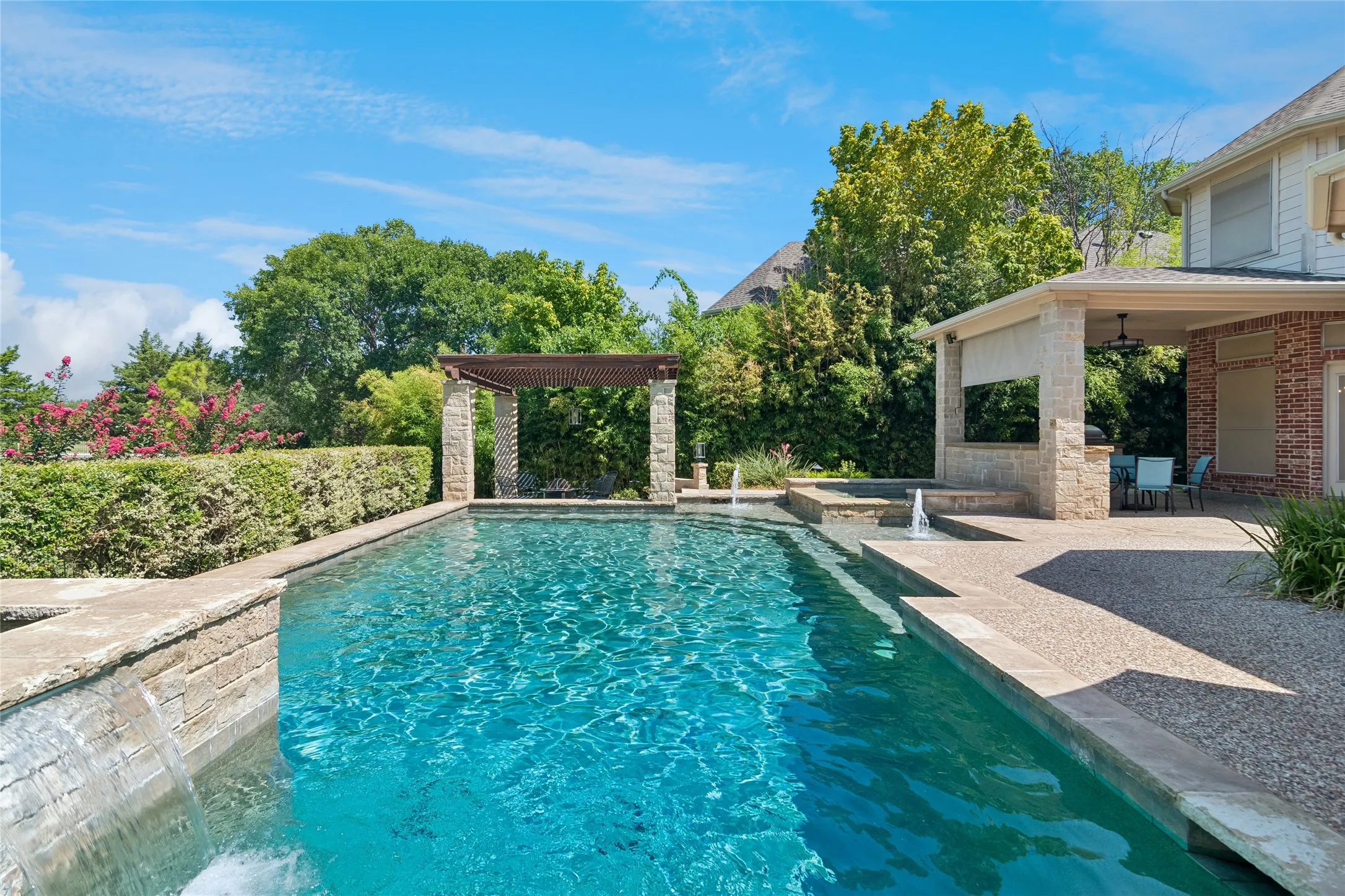 Single Family Residence For Sale in Rockwall County , 1610 Fairlakes Pointe Drive, Rockwall, Texas 75087, 4 Bedroom, 3 Bathroom, 3 Garage spaces, 3,252 Sqft, built in 2004, mls#21342906, Real Estate Agent in Rockwall, Homes For Sale in Rockwall county, Homes For Sale in Rockwall, Realtor in Rockwall Texas, Real Estate Brokerage Independent Realty Texas, Luminita Cordes Realtor