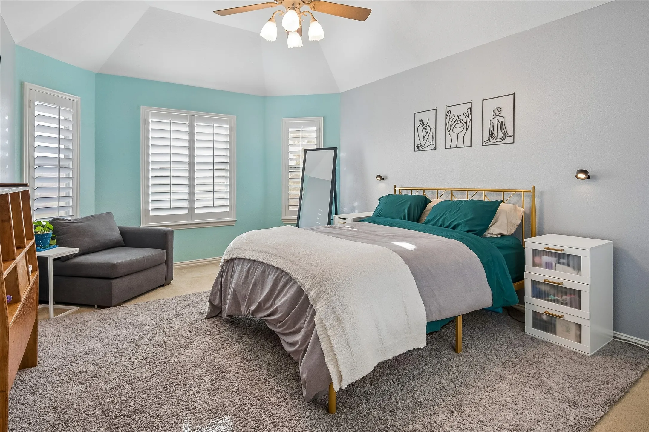 Secondary bedroom upstairs with pool view