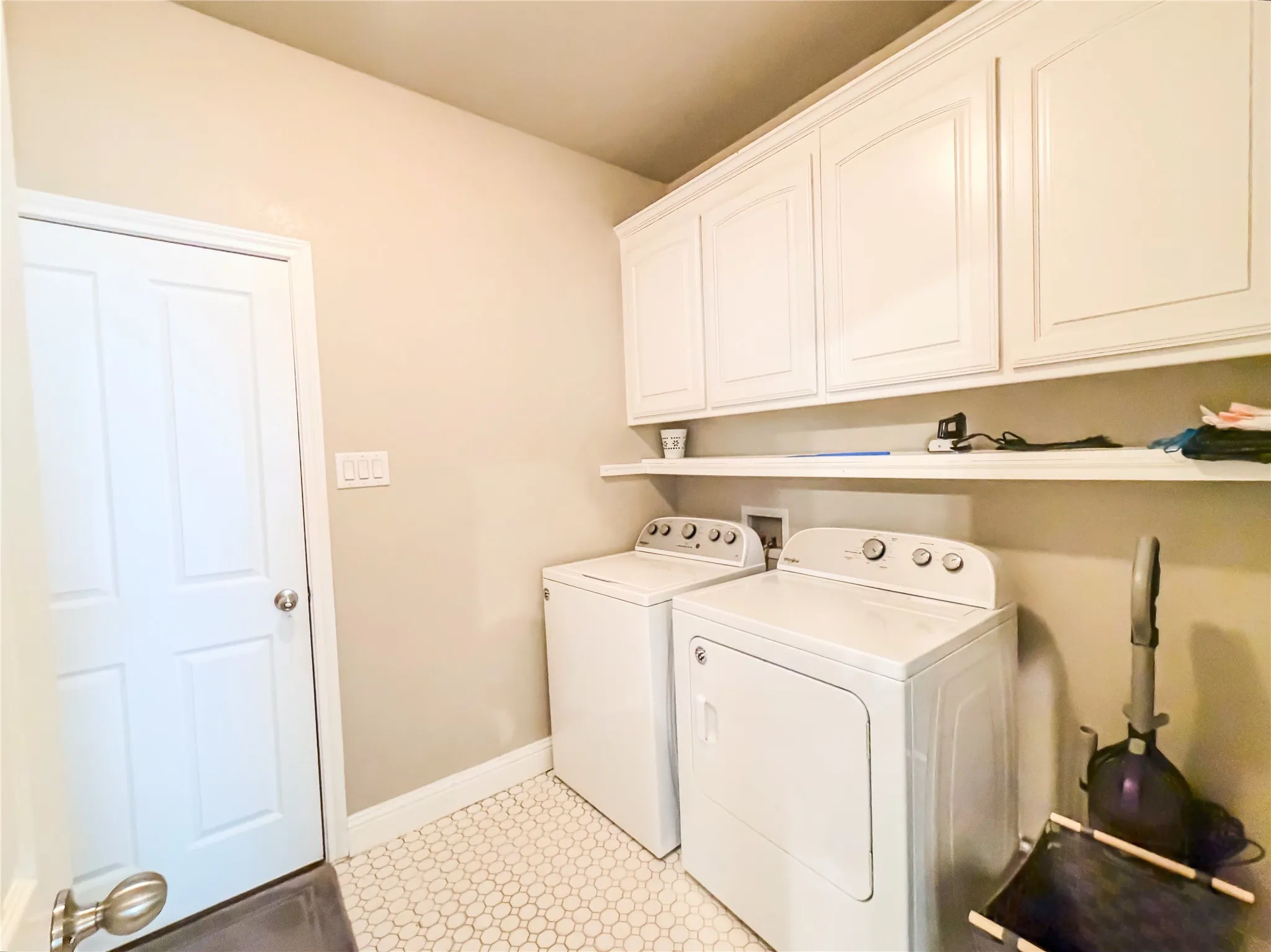 Single Family Residence For Sale in Wise County , 402 N Trinity Street, Decatur, Texas 76234, 4 Bedroom, 2 Bathroom, 2 Garage spaces, 1,948 Sqft, built in 2015, mls#21349338, Real Estate Agent in Decatur, Homes For Sale in Wise county, Homes For Sale in Decatur, Realtor in Decatur Texas, Real Estate Brokerage Independent Realty Texas, Luminita Cordes Realtor