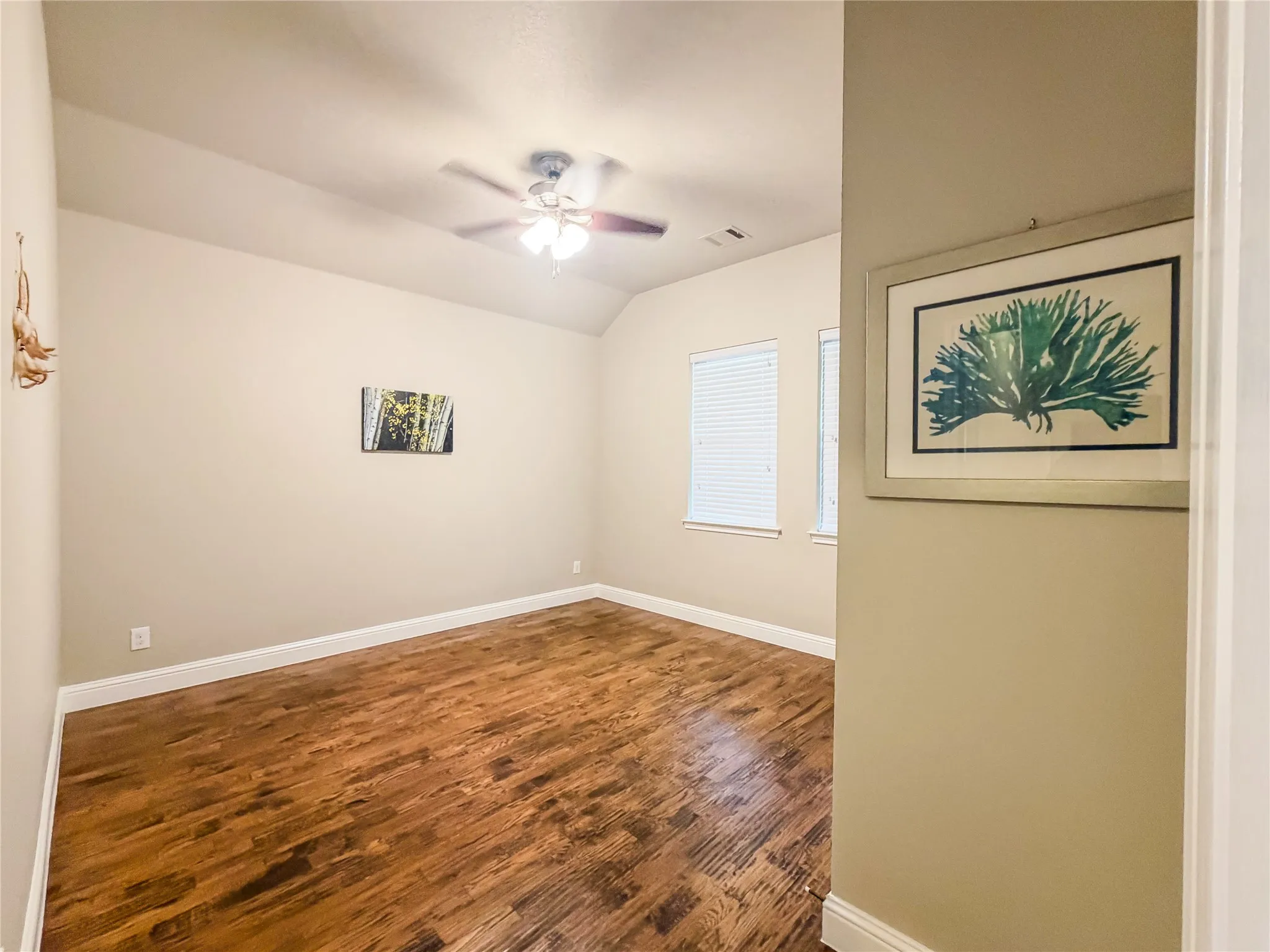 Single Family Residence For Sale in Wise County , 402 N Trinity Street, Decatur, Texas 76234, 4 Bedroom, 2 Bathroom, 2 Garage spaces, 1,948 Sqft, built in 2015, mls#21349338, Real Estate Agent in Decatur, Homes For Sale in Wise county, Homes For Sale in Decatur, Realtor in Decatur Texas, Real Estate Brokerage Independent Realty Texas, Luminita Cordes Realtor