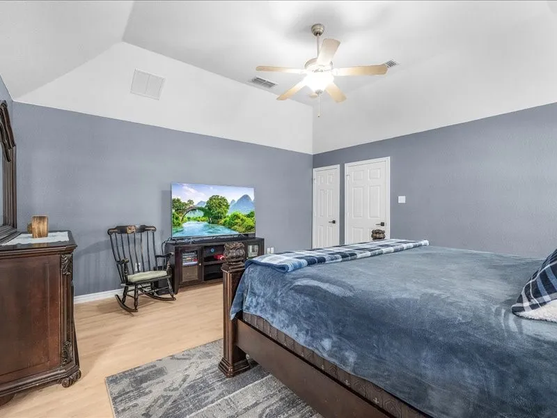 Single Family Residence For Sale in Tarrant County , 4031 Tortoise Lane, Fort Worth, Texas 76135, 4 Bedroom, 3 Bathroom, 3 Garage spaces, 2,778 Sqft, built in 2005, mls#21350572, Real Estate Agent in Fort Worth, Homes For Sale in Tarrant county, Homes For Sale in Fort Worth, Realtor in Fort Worth Texas, Real Estate Brokerage Independent Realty Texas, Luminita Cordes Realtor