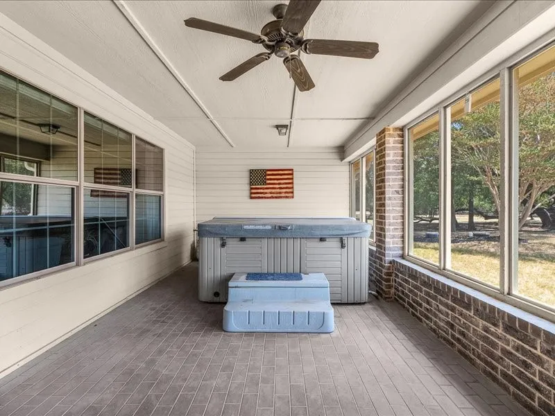 Single Family Residence For Sale in Tarrant County , 4031 Tortoise Lane, Fort Worth, Texas 76135, 4 Bedroom, 3 Bathroom, 3 Garage spaces, 2,778 Sqft, built in 2005, mls#21350572, Real Estate Agent in Fort Worth, Homes For Sale in Tarrant county, Homes For Sale in Fort Worth, Realtor in Fort Worth Texas, Real Estate Brokerage Independent Realty Texas, Luminita Cordes Realtor