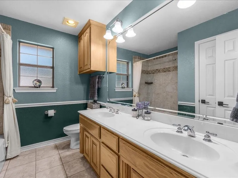 Single Family Residence For Sale in Tarrant County , 4031 Tortoise Lane, Fort Worth, Texas 76135, 4 Bedroom, 3 Bathroom, 3 Garage spaces, 2,778 Sqft, built in 2005, mls#21350572, Real Estate Agent in Fort Worth, Homes For Sale in Tarrant county, Homes For Sale in Fort Worth, Realtor in Fort Worth Texas, Real Estate Brokerage Independent Realty Texas, Luminita Cordes Realtor