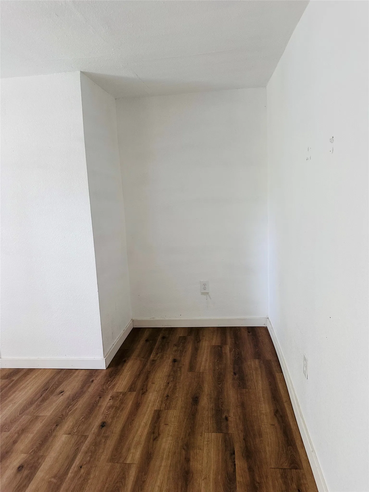 Sitting space in primary bedroom