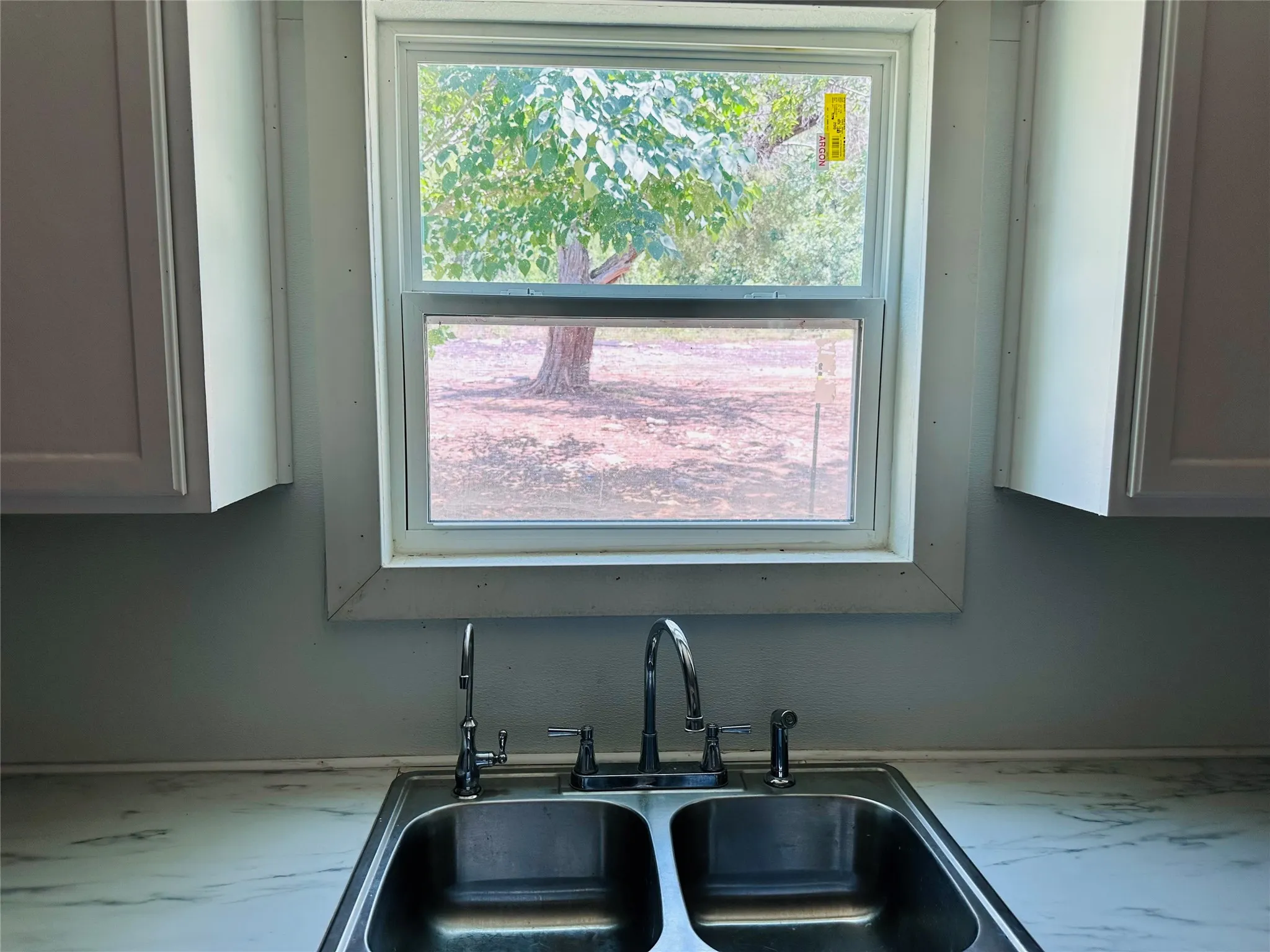 Single Family Residence For Sale in Hood County , 3006 Wagon Train Trail, Granbury, Texas 76048, 2 Bedroom, 1 Bathroom, Garage spaces, 1,020 Sqft, built in 2004, mls#21350166, Real Estate Agent in Granbury, Homes For Sale in Hood county, Homes For Sale in Granbury, Realtor in Granbury Texas, Real Estate Brokerage Independent Realty Texas, Luminita Cordes Realtor