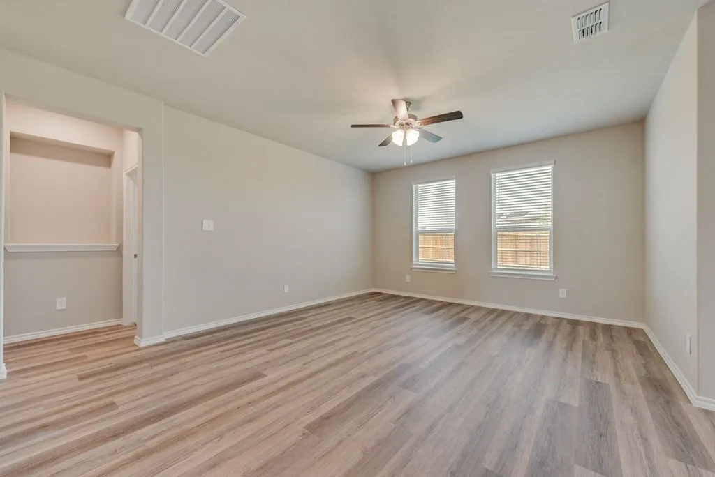 Single Family Residence For Rent in Tarrant County , 15944 Stableford Road, Fort Worth, Texas 76247, 4 Bedroom, 4 Bathroom, 2 Garage spaces, 2,900 Sqft, built in 2026, mls#21347951, Real Estate Agent in Fort Worth, Homes For Rent in Tarrant county, Homes For Rent in Fort Worth, Realtor in Fort Worth Texas, Real Estate Brokerage Independent Realty Texas, Luminita Cordes Realtor