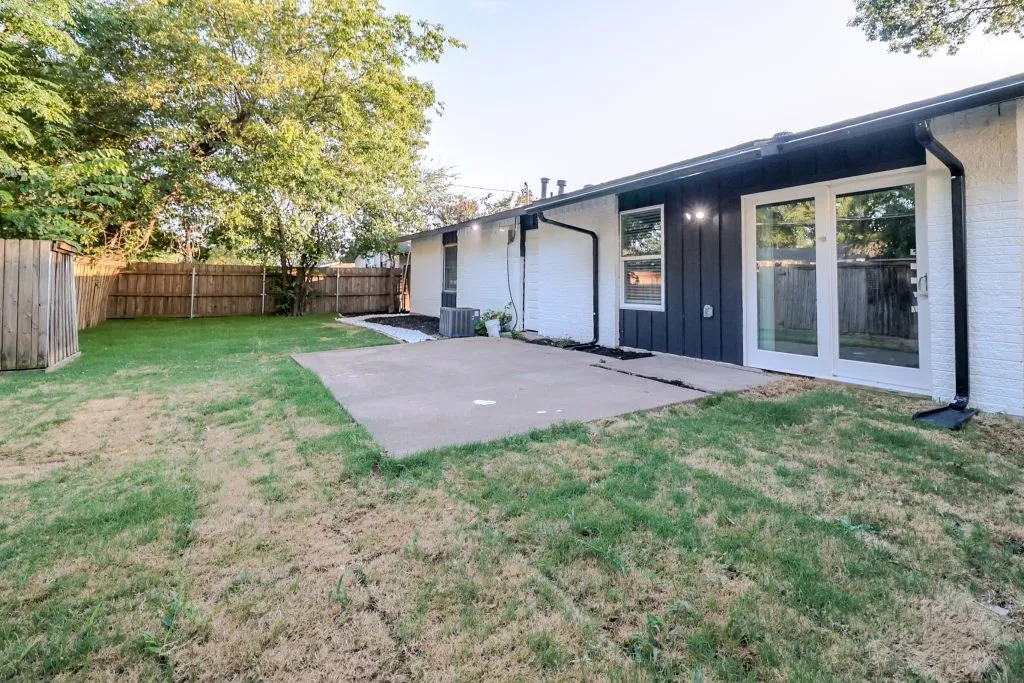 Single Family Residence For Sale in Dallas County , 12004 High Valley Drive, Dallas, Texas 75234, 4 Bedroom, 2 Bathroom, 1 Garage spaces, 1,770 Sqft, built in 1961, mls#21350341, Real Estate Agent in Dallas, Homes For Sale in Dallas county, Homes For Sale in Dallas, Realtor in Dallas Texas, Real Estate Brokerage Independent Realty Texas, Luminita Cordes Realtor
