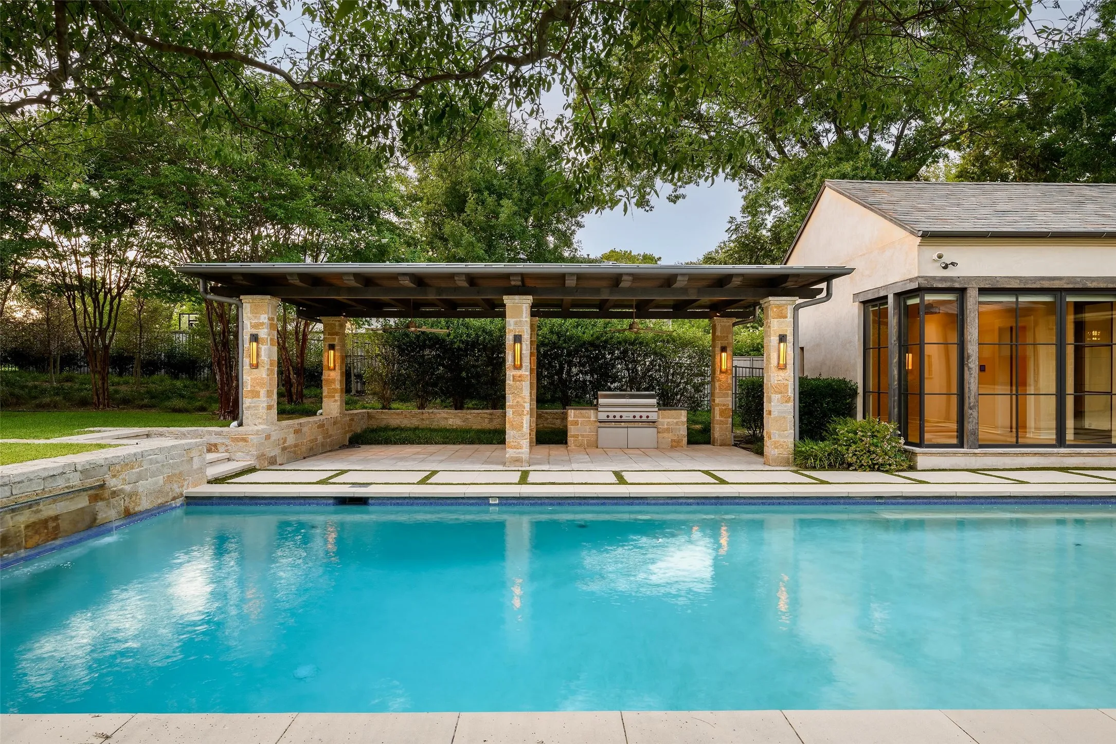 Single Family Residence For Sale in Dallas County , 11616 Wander Lane, Dallas, Texas 75230, 5 Bedroom, 7 Bathroom, 4 Garage spaces, 9,420 Sqft, built in 2011, mls#21350152, Real Estate Agent in Dallas, Homes For Sale in Dallas county, Homes For Sale in Dallas, Realtor in Dallas Texas, Real Estate Brokerage Independent Realty Texas, Luminita Cordes Realtor