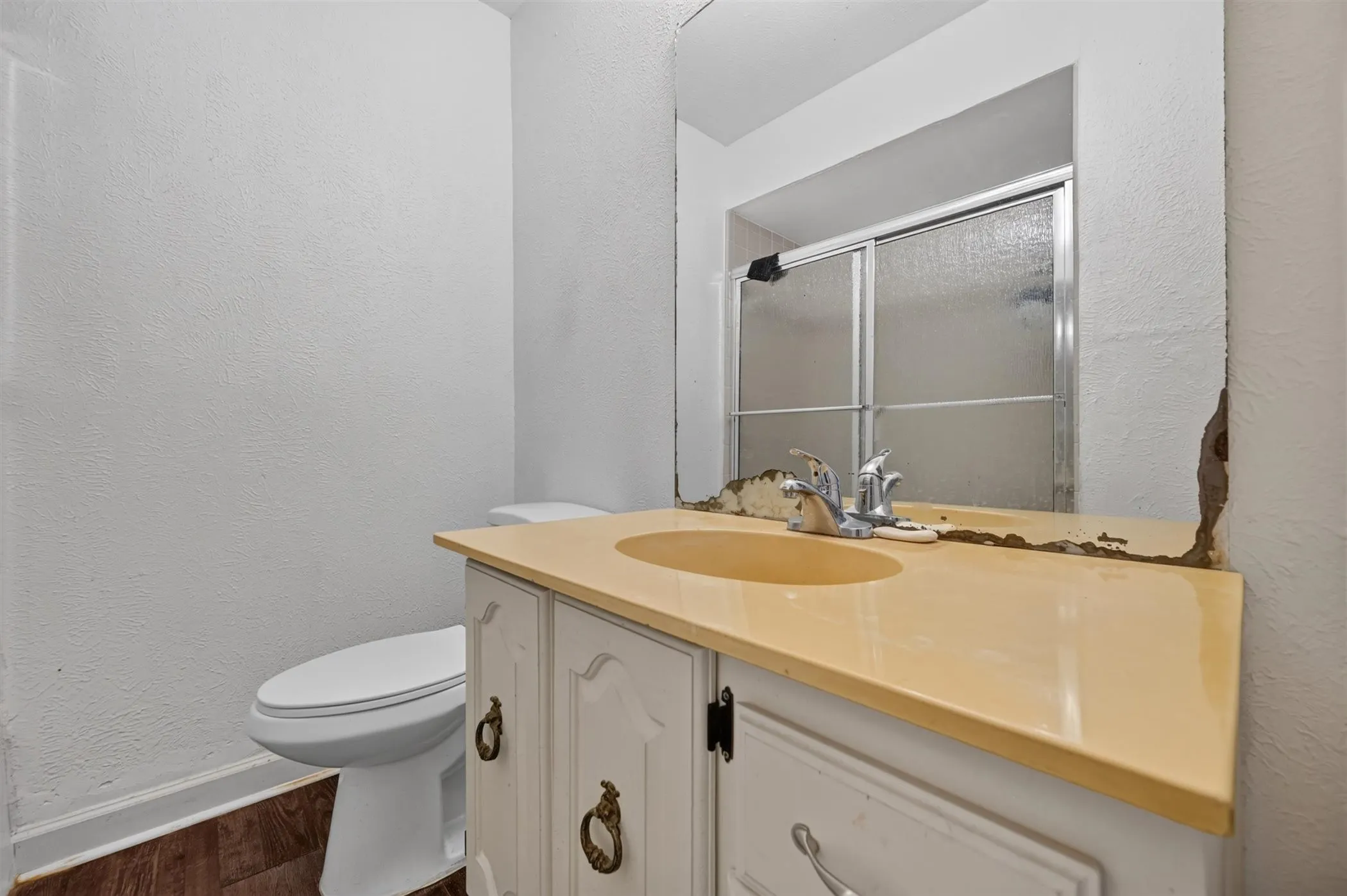 Single Family Residence For Sale in Dallas County , 1623 S Marsalis Avenue, Dallas, Texas 75216, 3 Bedroom, 1 Bathroom, Garage spaces, 1,234 Sqft, built in 1920, mls#21348720, Real Estate Agent in Dallas, Homes For Sale in Dallas county, Homes For Sale in Dallas, Realtor in Dallas Texas, Real Estate Brokerage Independent Realty Texas, Luminita Cordes Realtor
