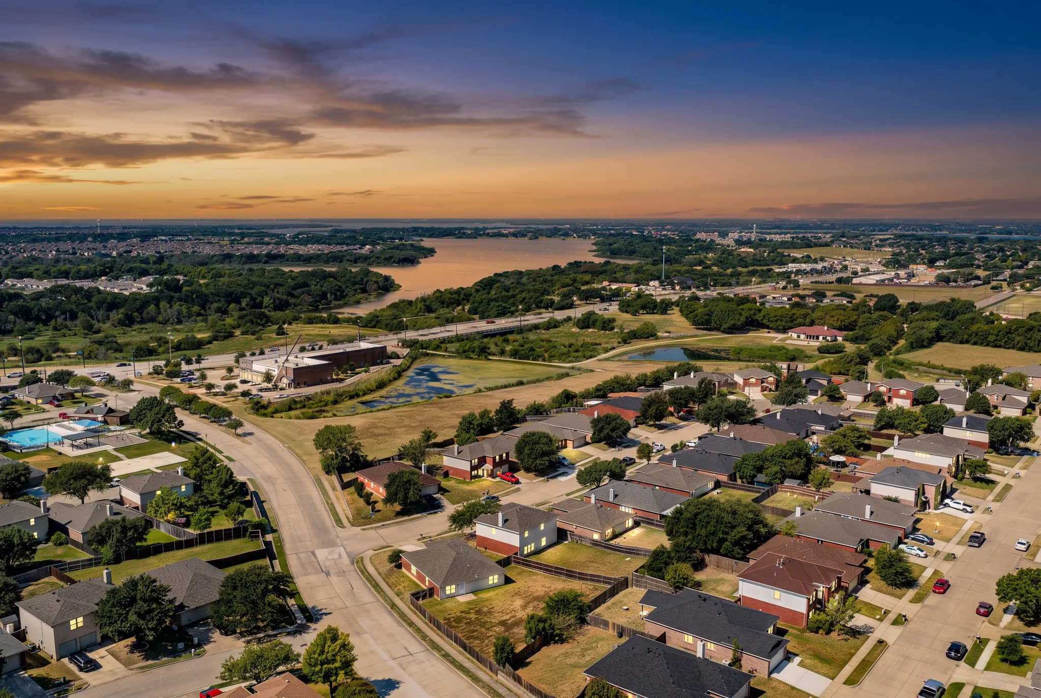 Single Family Residence For Sale in Denton County , 1448 Ridgecrest Drive, Little Elm, Texas 75068, 3 Bedroom, 2 Bathroom, 2 Garage spaces, 1,802 Sqft, built in 2001, mls#21348161, Real Estate Agent in Little Elm, Homes For Sale in Denton county, Homes For Sale in Little Elm, Realtor in Little Elm Texas, Real Estate Brokerage Independent Realty Texas, Luminita Cordes Realtor