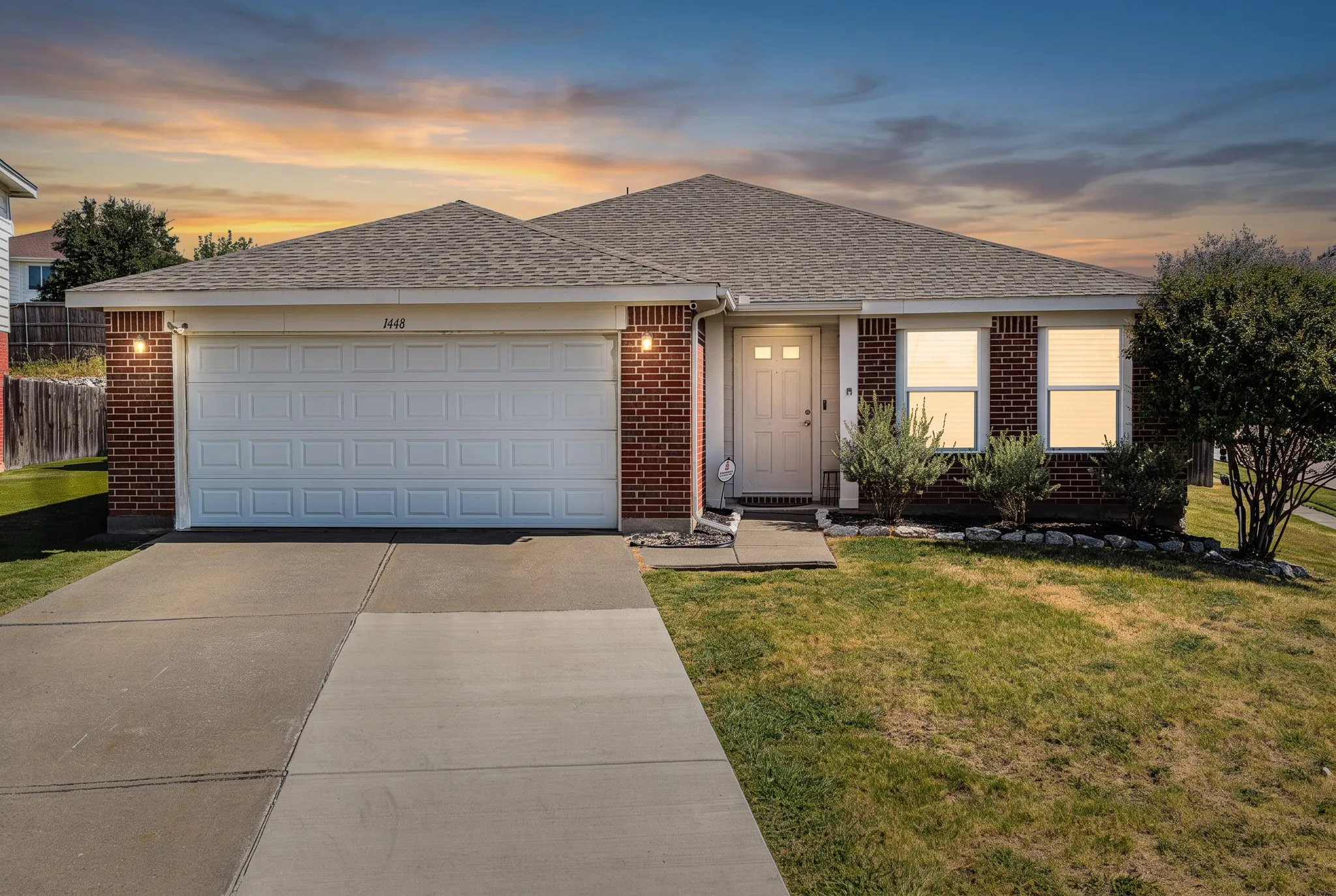 Single Family Residence For Sale in Denton County , 1448 Ridgecrest Drive, Little Elm, Texas 75068, 3 Bedroom, 2 Bathroom, 2 Garage spaces, 1,802 Sqft, built in 2001, mls#21348161, Real Estate Agent in Little Elm, Homes For Sale in Denton county, Homes For Sale in Little Elm, Realtor in Little Elm Texas, Real Estate Brokerage Independent Realty Texas, Luminita Cordes Realtor