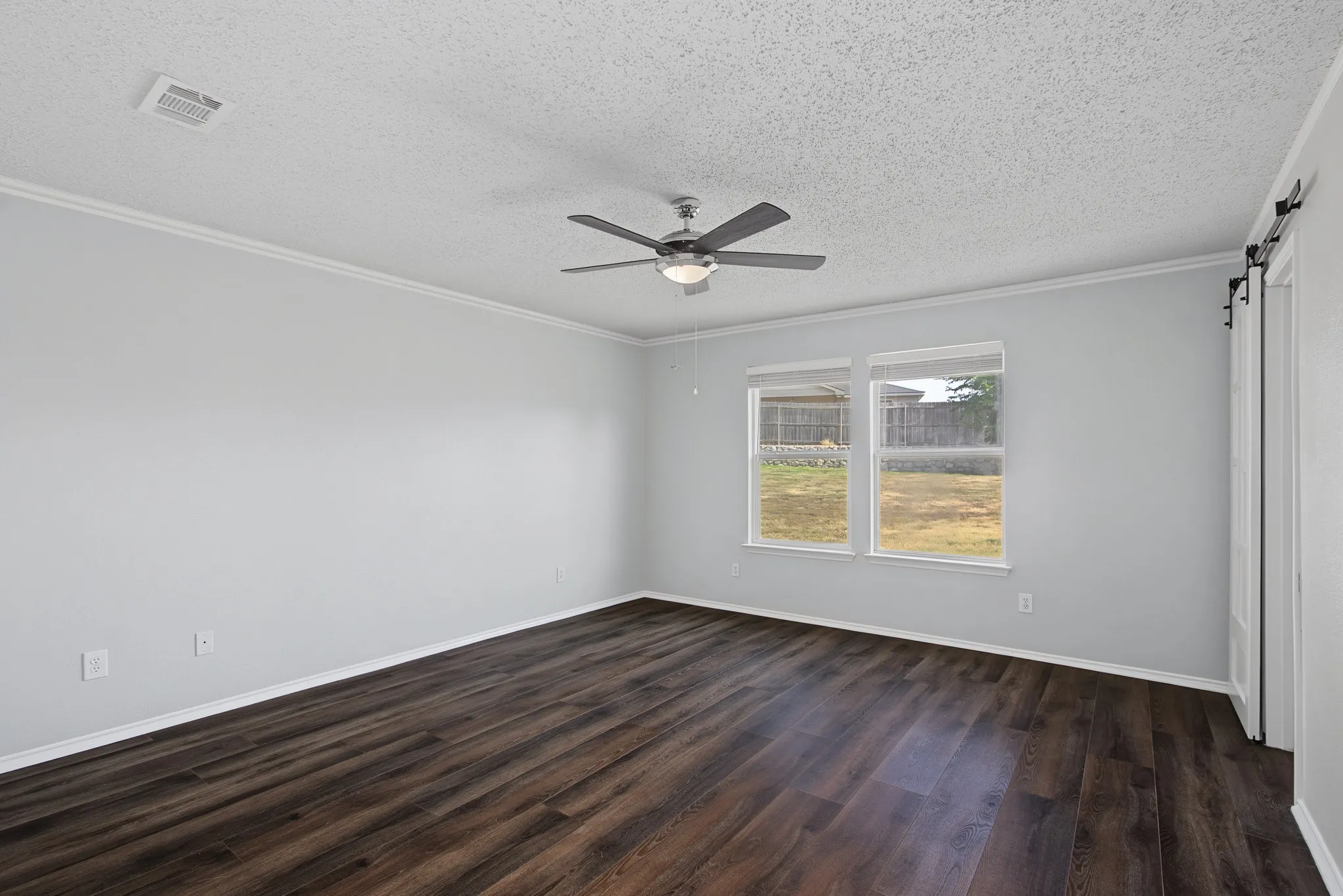 Single Family Residence For Sale in Denton County , 1448 Ridgecrest Drive, Little Elm, Texas 75068, 3 Bedroom, 2 Bathroom, 2 Garage spaces, 1,802 Sqft, built in 2001, mls#21348161, Real Estate Agent in Little Elm, Homes For Sale in Denton county, Homes For Sale in Little Elm, Realtor in Little Elm Texas, Real Estate Brokerage Independent Realty Texas, Luminita Cordes Realtor