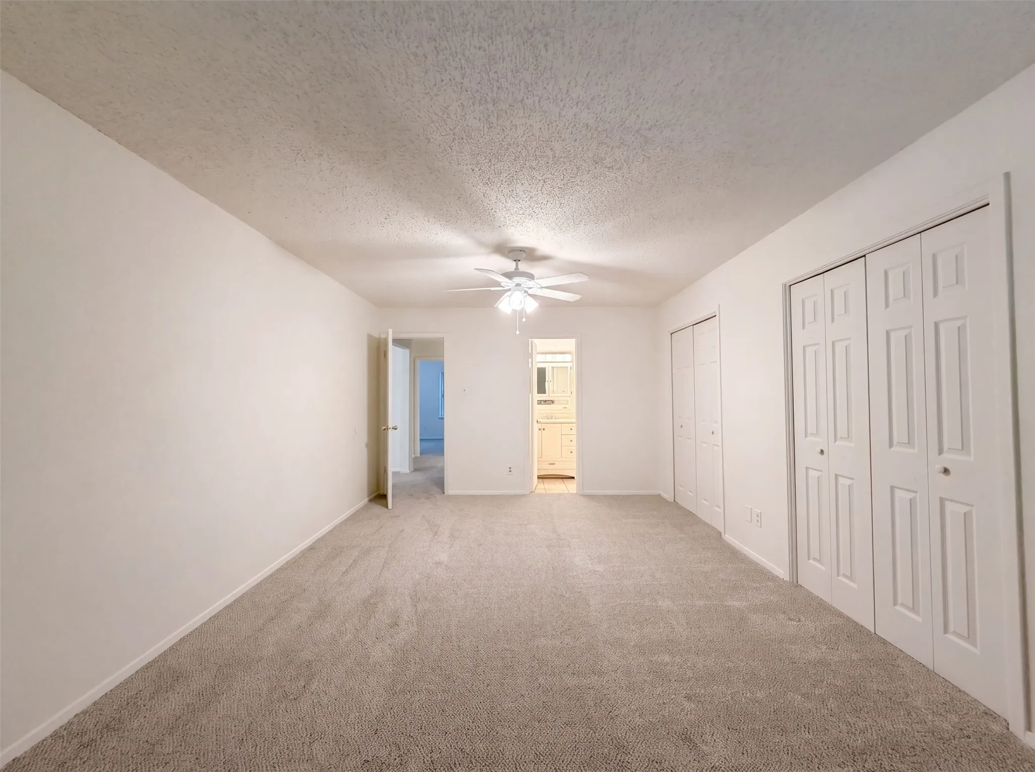 Single Family Residence For Sale in Tarrant County , 1713 Steinburg Lane, Fort Worth, Texas 76134, 3 Bedroom, 2 Bathroom, 2 Garage spaces, 1,359 Sqft, built in 1981, mls#21350589, Real Estate Agent in Fort Worth, Homes For Sale in Tarrant county, Homes For Sale in Fort Worth, Realtor in Fort Worth Texas, Real Estate Brokerage Independent Realty Texas, Luminita Cordes Realtor