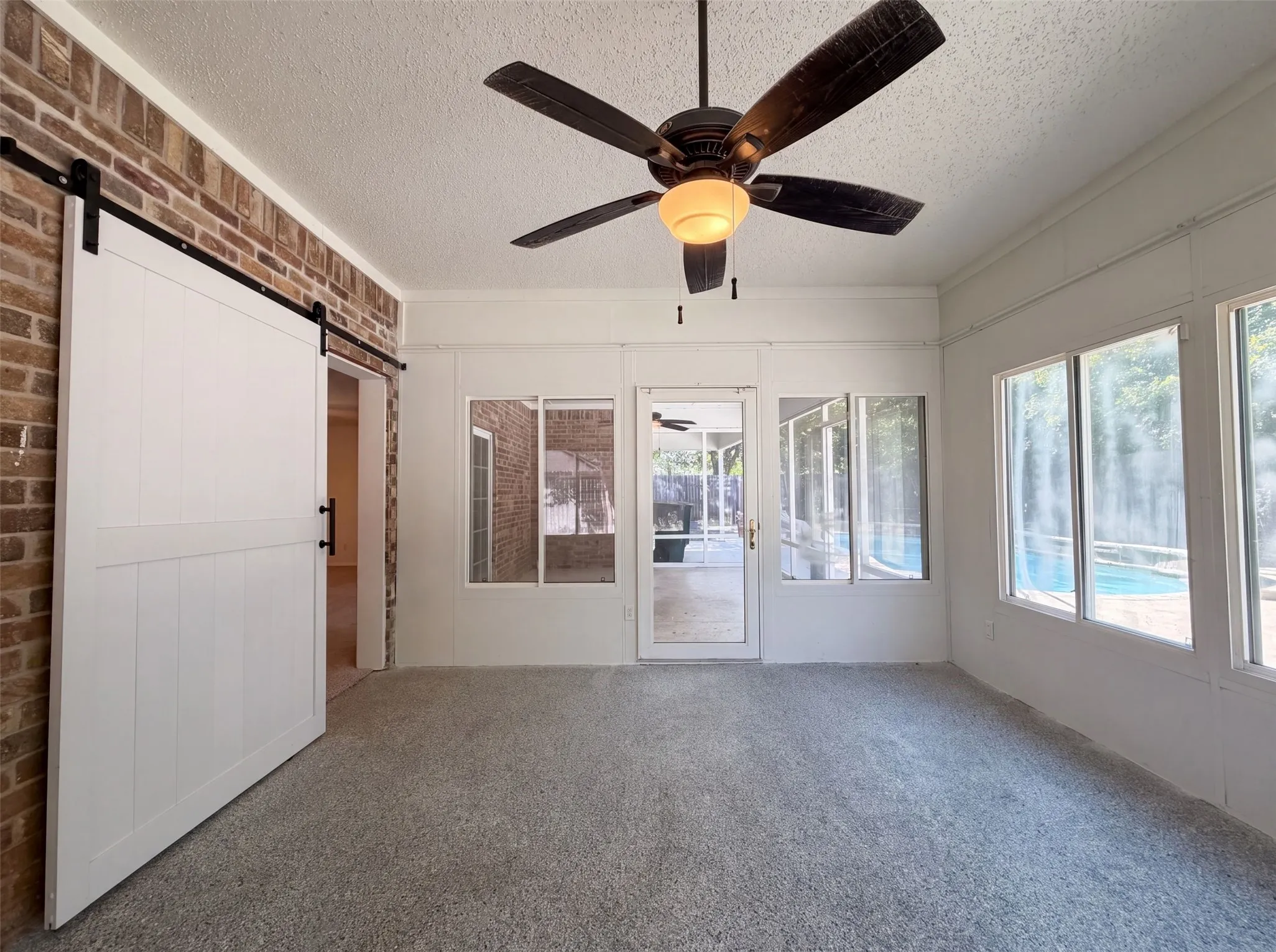 Single Family Residence For Sale in Tarrant County , 1713 Steinburg Lane, Fort Worth, Texas 76134, 3 Bedroom, 2 Bathroom, 2 Garage spaces, 1,359 Sqft, built in 1981, mls#21350589, Real Estate Agent in Fort Worth, Homes For Sale in Tarrant county, Homes For Sale in Fort Worth, Realtor in Fort Worth Texas, Real Estate Brokerage Independent Realty Texas, Luminita Cordes Realtor