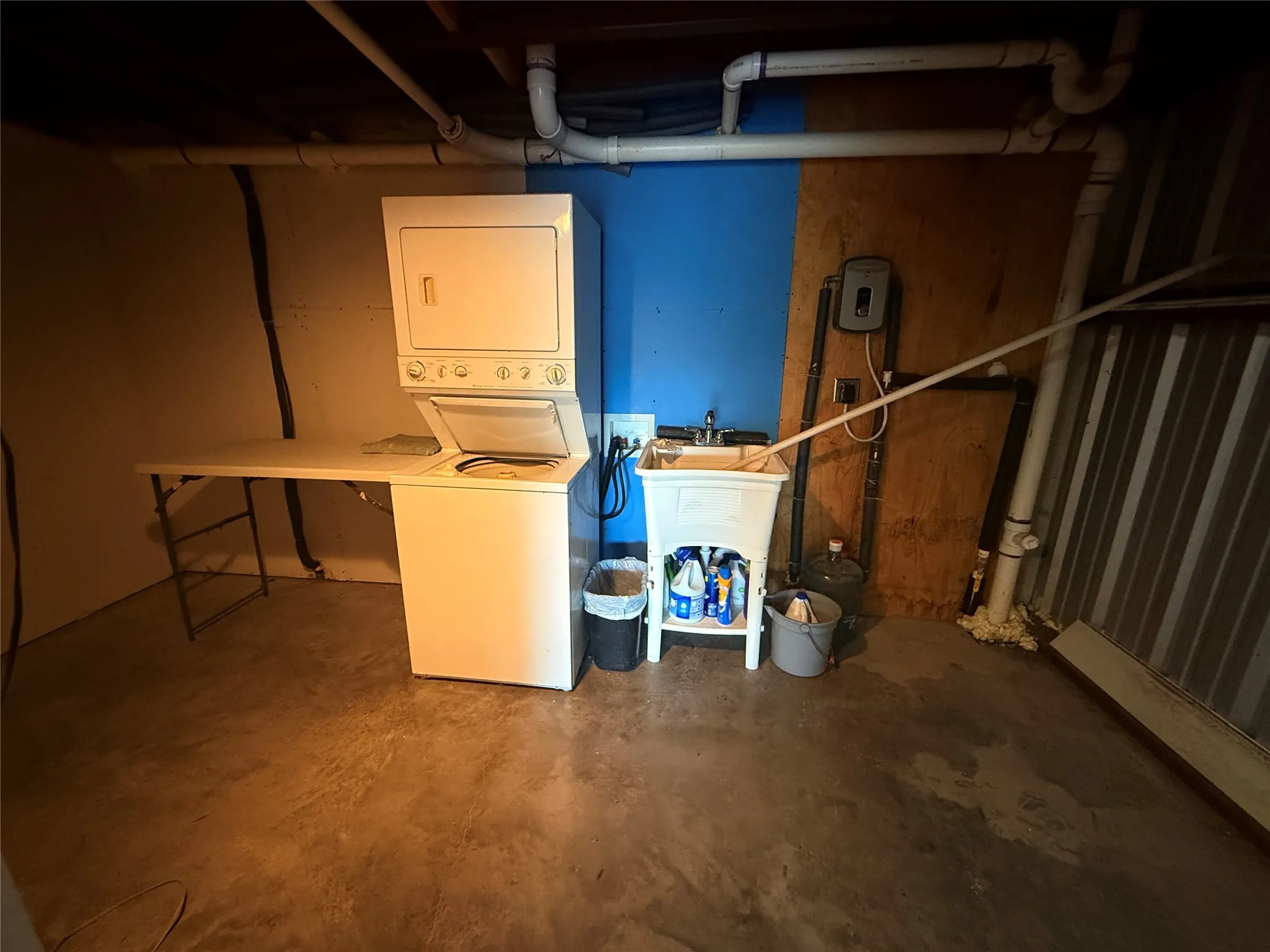 Apartment For Sale in Hamilton County , 1456 W. HWY 36, Hamilton, Texas 76531, 1 Bedroom, 1 Bathroom, 1 Garage spaces, 300 Sqft, built in 2017, mls#21350599, Real Estate Agent in Hamilton, Homes For Sale in Hamilton county, Homes For Sale in Hamilton, Realtor in Hamilton Texas, Real Estate Brokerage Independent Realty Texas, Luminita Cordes Realtor