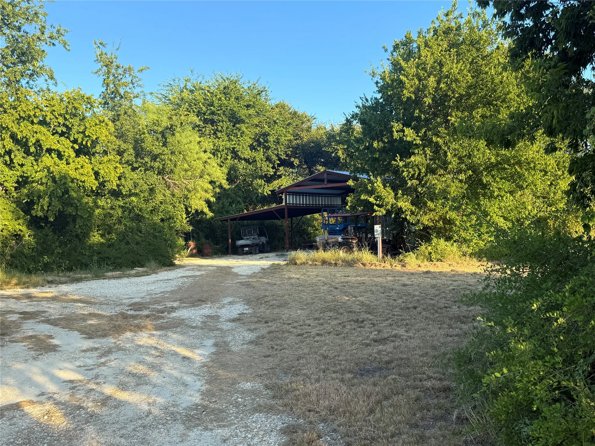 Apartment For Sale in Hamilton County , 1456 W. HWY 36, Hamilton, Texas 76531, 1 Bedroom, 1 Bathroom, 1 Garage spaces, 300 Sqft, built in 2017, mls#21350599, Real Estate Agent in Hamilton, Homes For Sale in Hamilton county, Homes For Sale in Hamilton, Realtor in Hamilton Texas, Real Estate Brokerage Independent Realty Texas, Luminita Cordes Realtor