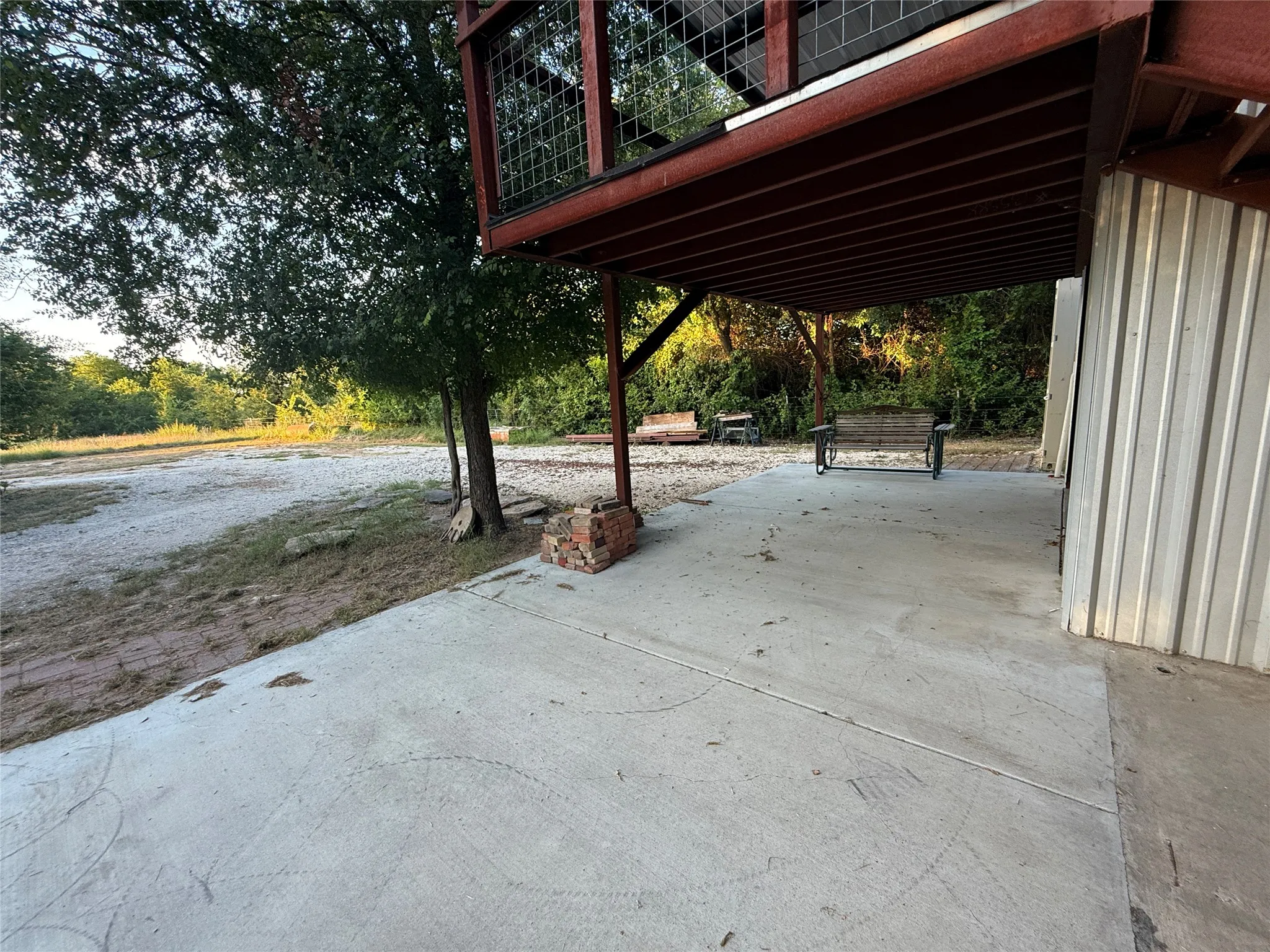 Apartment For Sale in Hamilton County , 1456 W. HWY 36, Hamilton, Texas 76531, 1 Bedroom, 1 Bathroom, 1 Garage spaces, 300 Sqft, built in 2017, mls#21350599, Real Estate Agent in Hamilton, Homes For Sale in Hamilton county, Homes For Sale in Hamilton, Realtor in Hamilton Texas, Real Estate Brokerage Independent Realty Texas, Luminita Cordes Realtor