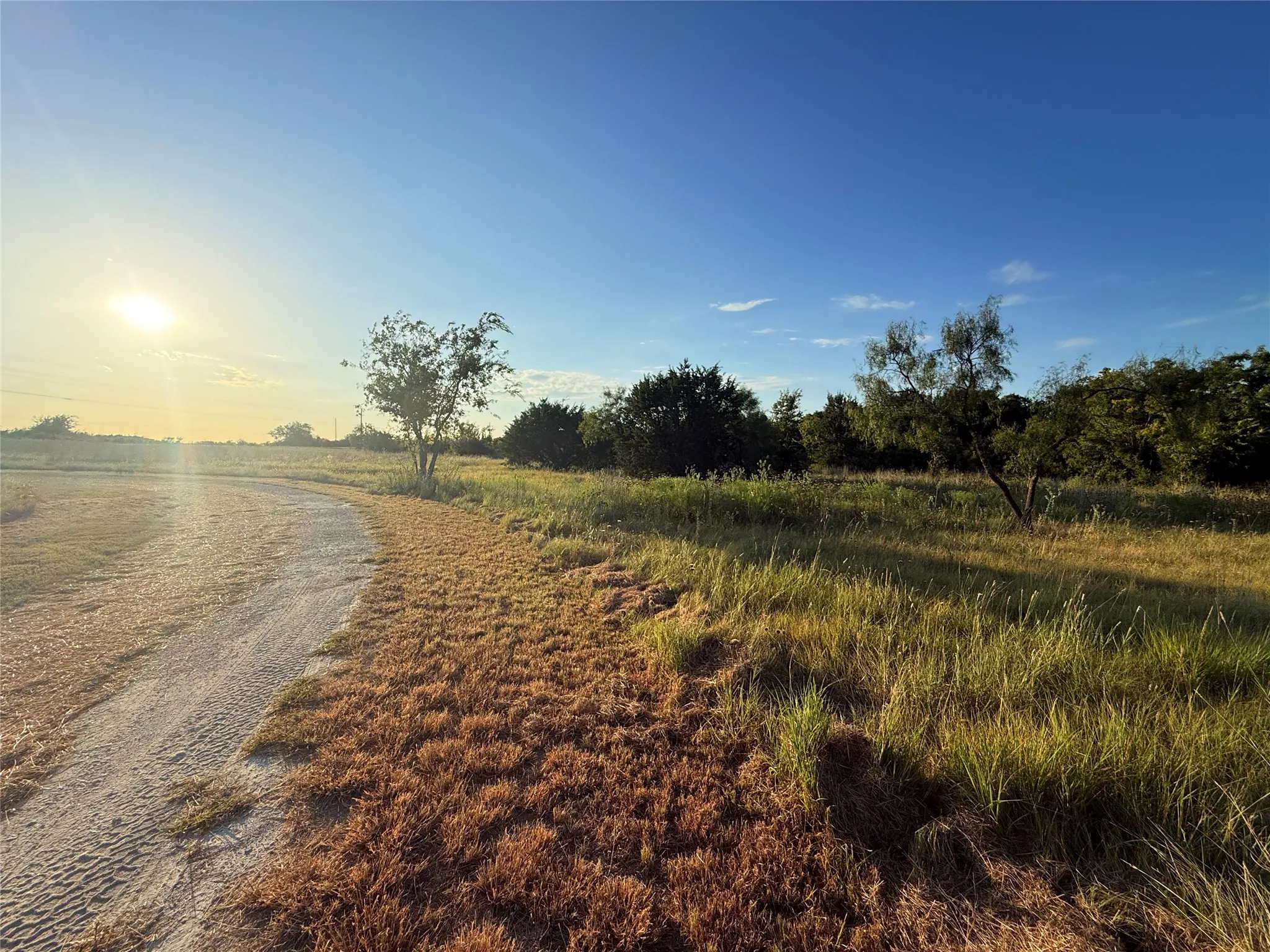 Apartment For Sale in Hamilton County , 1456 W. HWY 36, Hamilton, Texas 76531, 1 Bedroom, 1 Bathroom, 1 Garage spaces, 300 Sqft, built in 2017, mls#21350599, Real Estate Agent in Hamilton, Homes For Sale in Hamilton county, Homes For Sale in Hamilton, Realtor in Hamilton Texas, Real Estate Brokerage Independent Realty Texas, Luminita Cordes Realtor