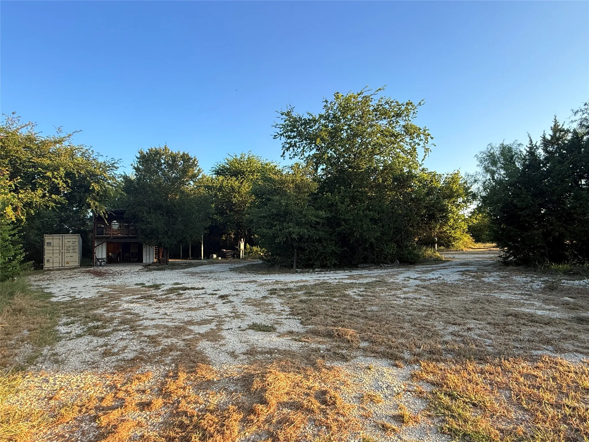 Apartment For Sale in Hamilton County , 1456 W. HWY 36, Hamilton, Texas 76531, 1 Bedroom, 1 Bathroom, 1 Garage spaces, 300 Sqft, built in 2017, mls#21350599, Real Estate Agent in Hamilton, Homes For Sale in Hamilton county, Homes For Sale in Hamilton, Realtor in Hamilton Texas, Real Estate Brokerage Independent Realty Texas, Luminita Cordes Realtor
