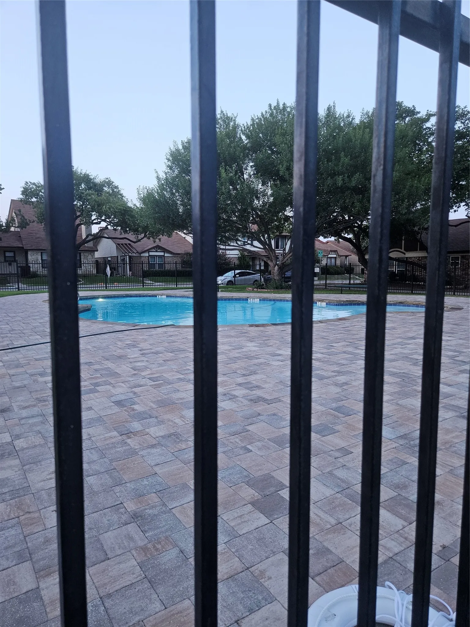 Duplex For Rent in Dallas County , 2066 Embassy Way, Carrollton, Texas 75006, 2 Bedroom, 2 Bathroom, Garage spaces, 1,142 Sqft, built in 1981, mls#21350486, Real Estate Agent in Carrollton, Homes For Rent in Dallas county, Homes For Rent in Carrollton, Realtor in Carrollton Texas, Real Estate Brokerage Independent Realty Texas, Luminita Cordes Realtor
