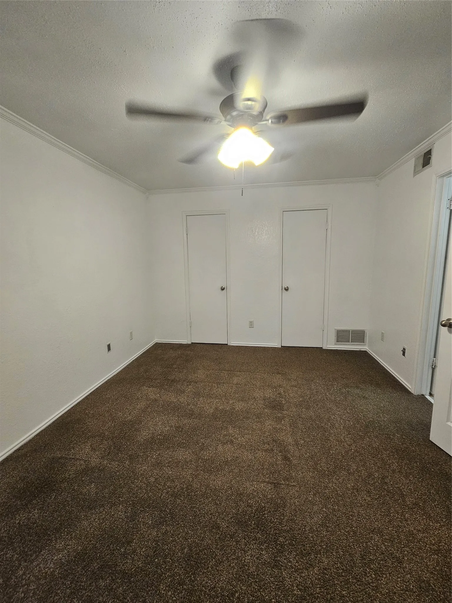 Duplex For Rent in Dallas County , 2066 Embassy Way, Carrollton, Texas 75006, 2 Bedroom, 2 Bathroom, Garage spaces, 1,142 Sqft, built in 1981, mls#21350486, Real Estate Agent in Carrollton, Homes For Rent in Dallas county, Homes For Rent in Carrollton, Realtor in Carrollton Texas, Real Estate Brokerage Independent Realty Texas, Luminita Cordes Realtor