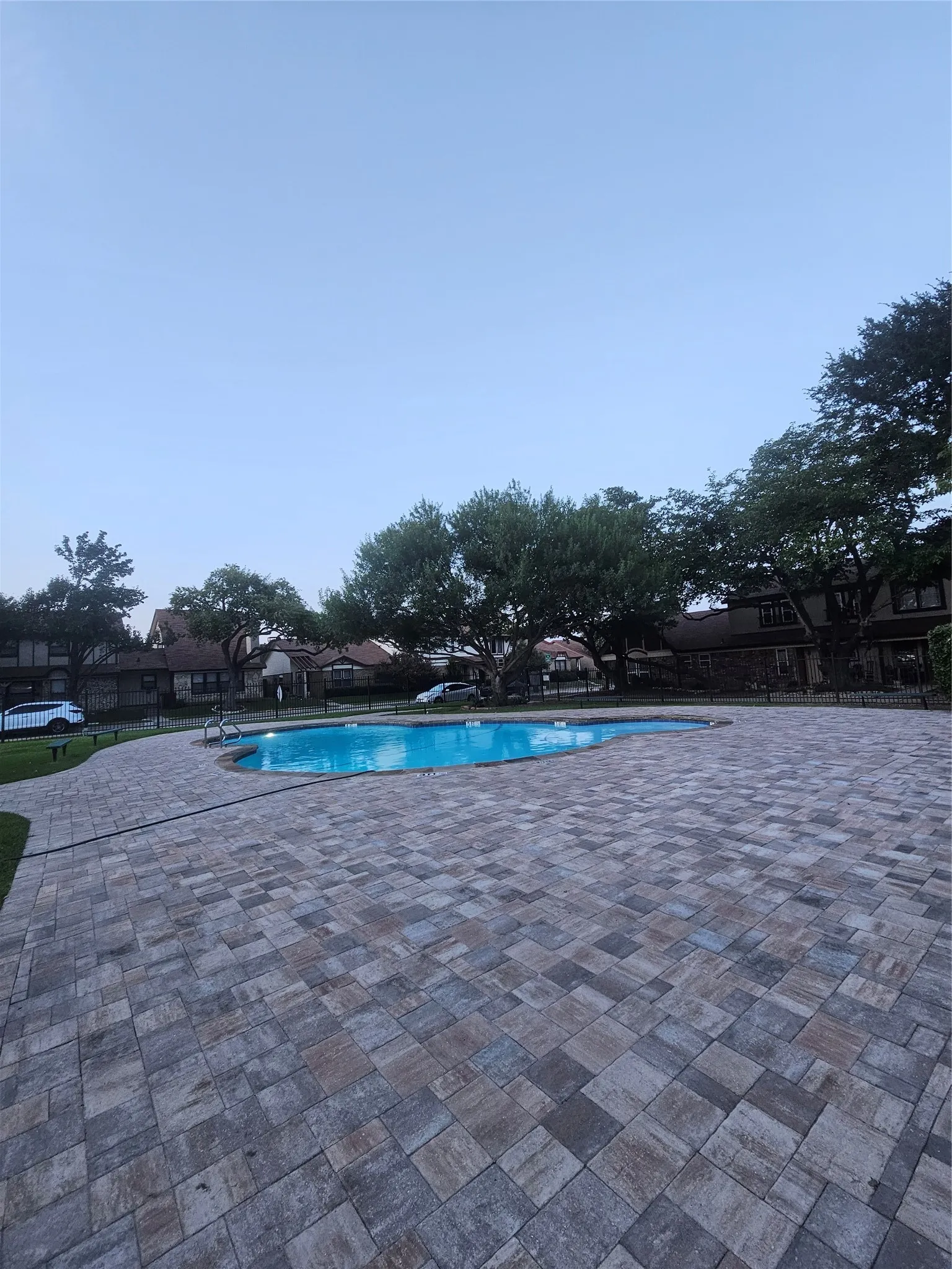 Duplex For Rent in Dallas County , 2066 Embassy Way, Carrollton, Texas 75006, 2 Bedroom, 2 Bathroom, Garage spaces, 1,142 Sqft, built in 1981, mls#21350486, Real Estate Agent in Carrollton, Homes For Rent in Dallas county, Homes For Rent in Carrollton, Realtor in Carrollton Texas, Real Estate Brokerage Independent Realty Texas, Luminita Cordes Realtor