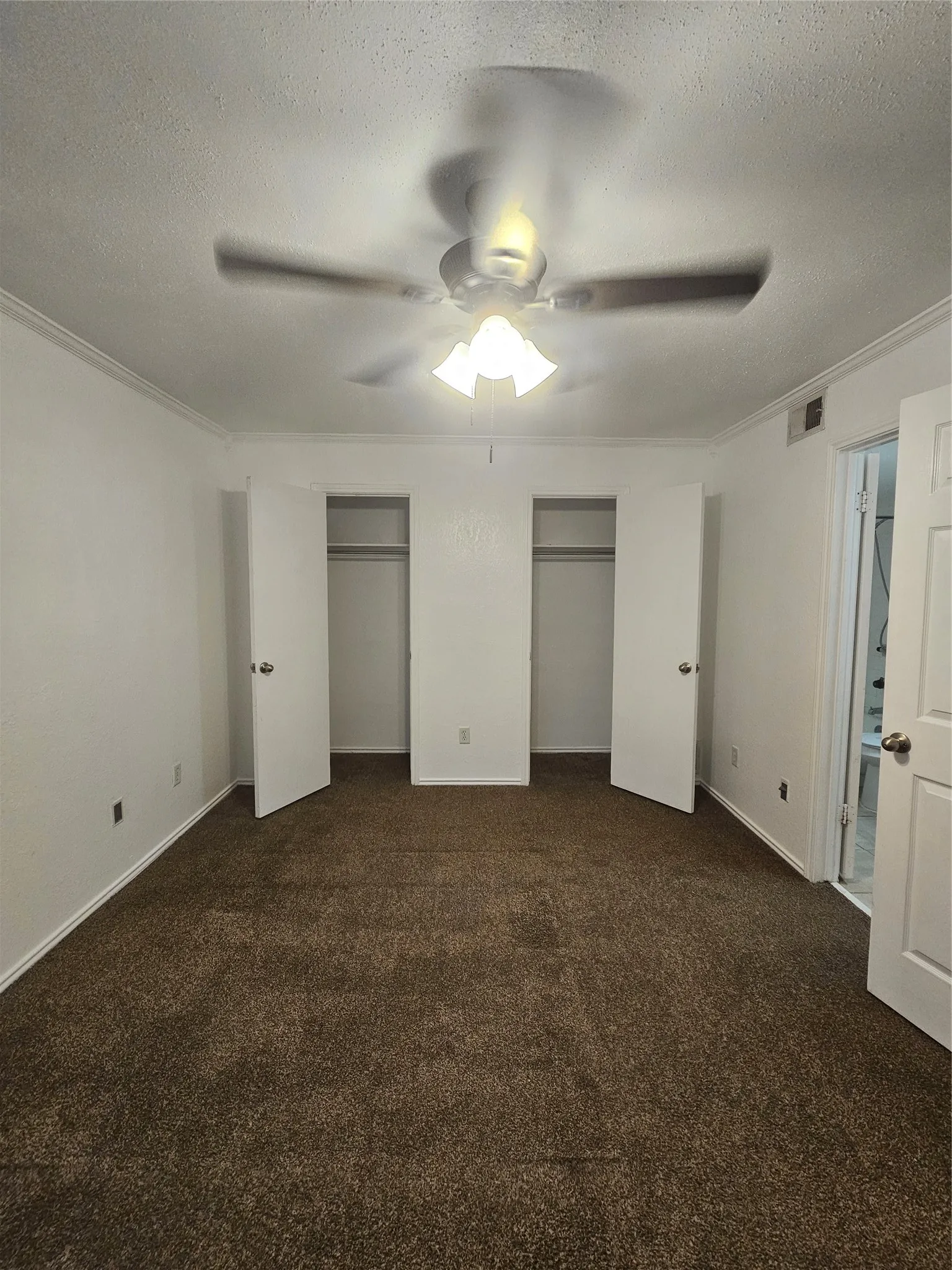 Duplex For Rent in Dallas County , 2066 Embassy Way, Carrollton, Texas 75006, 2 Bedroom, 2 Bathroom, Garage spaces, 1,142 Sqft, built in 1981, mls#21350486, Real Estate Agent in Carrollton, Homes For Rent in Dallas county, Homes For Rent in Carrollton, Realtor in Carrollton Texas, Real Estate Brokerage Independent Realty Texas, Luminita Cordes Realtor