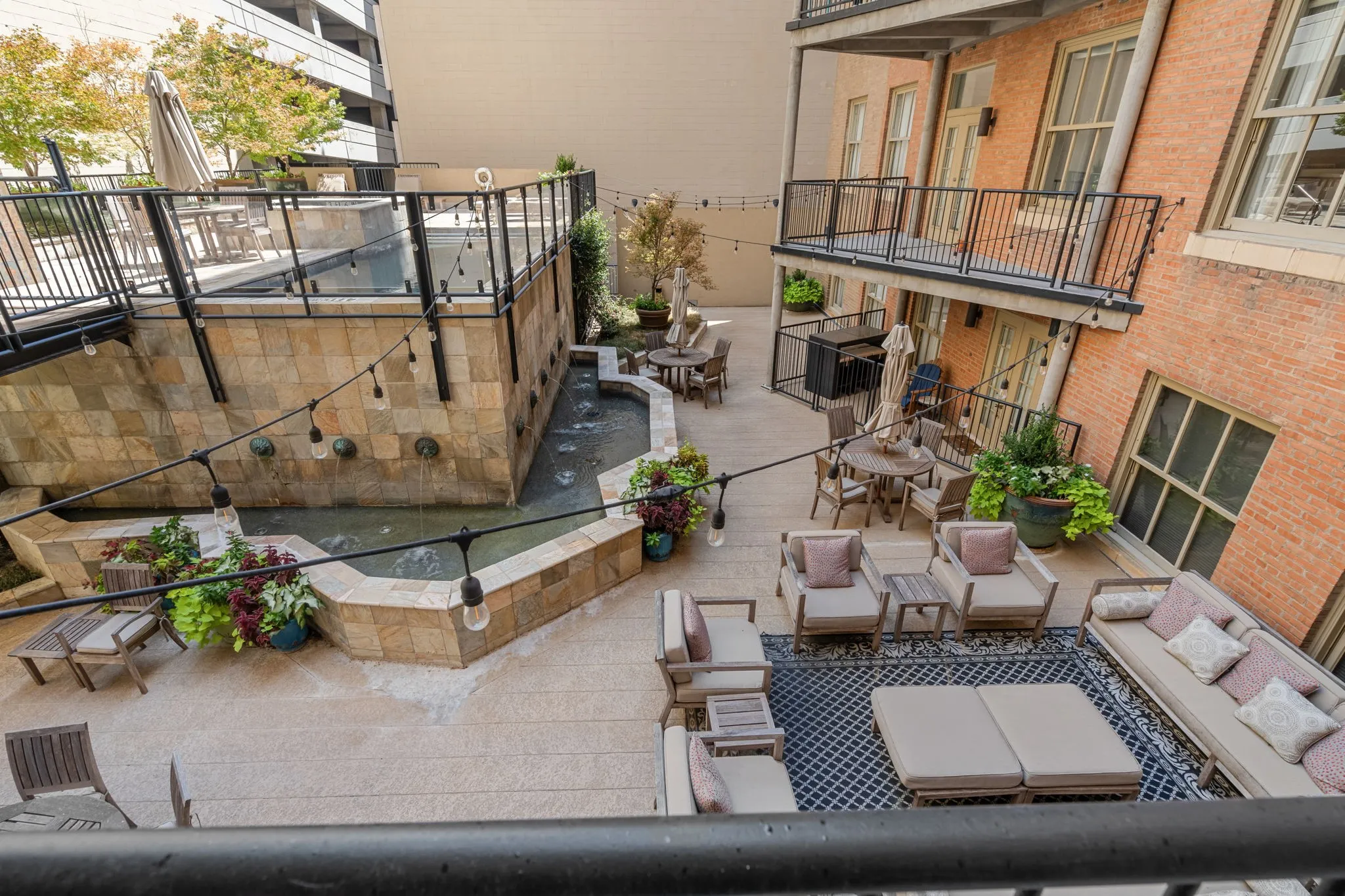 Condominium For Sale in Tarrant County , 411 W 7th Street 302, Fort Worth, Texas 76102, 1 Bedroom, 1 Bathroom, Garage spaces, 784 Sqft, built in 1921, mls#21348077, Real Estate Agent in Fort Worth, Homes For Sale in Tarrant county, Homes For Sale in Fort Worth, Realtor in Fort Worth Texas, Real Estate Brokerage Independent Realty Texas, Luminita Cordes Realtor