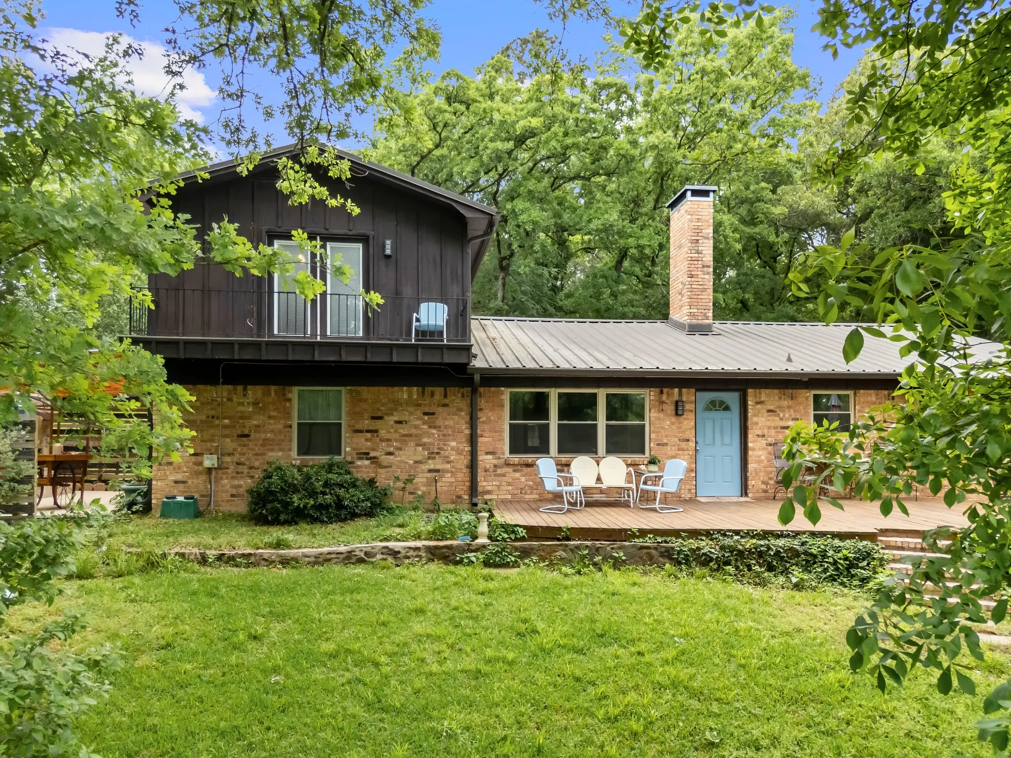 Single Family Residence For Sale in Wood County , 210 County Road 3495, Hawkins, Texas 75765, 4 Bedroom, 2 Bathroom, 2 Garage spaces, 1,960 Sqft, built in 1972, mls#21350601, Real Estate Agent in Hawkins, Homes For Sale in Wood county, Homes For Sale in Hawkins, Realtor in Hawkins Texas, Real Estate Brokerage Independent Realty Texas, Luminita Cordes Realtor