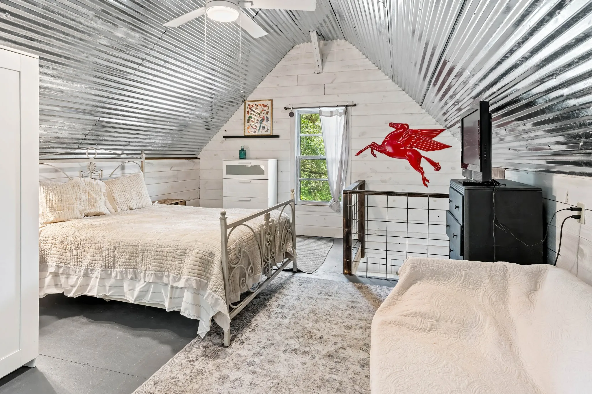 Single Family Residence For Sale in Wood County , 210 County Road 3495, Hawkins, Texas 75765, 4 Bedroom, 2 Bathroom, 2 Garage spaces, 1,960 Sqft, built in 1972, mls#21350601, Real Estate Agent in Hawkins, Homes For Sale in Wood county, Homes For Sale in Hawkins, Realtor in Hawkins Texas, Real Estate Brokerage Independent Realty Texas, Luminita Cordes Realtor
