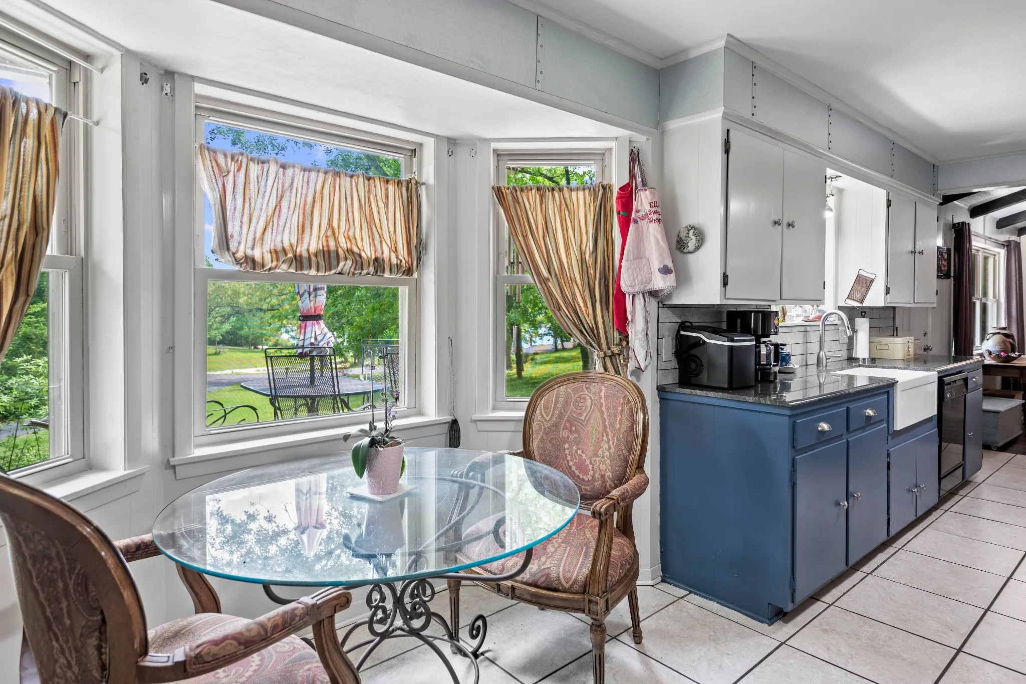 Single Family Residence For Sale in Wood County , 210 County Road 3495, Hawkins, Texas 75765, 4 Bedroom, 2 Bathroom, 2 Garage spaces, 1,960 Sqft, built in 1972, mls#21350601, Real Estate Agent in Hawkins, Homes For Sale in Wood county, Homes For Sale in Hawkins, Realtor in Hawkins Texas, Real Estate Brokerage Independent Realty Texas, Luminita Cordes Realtor