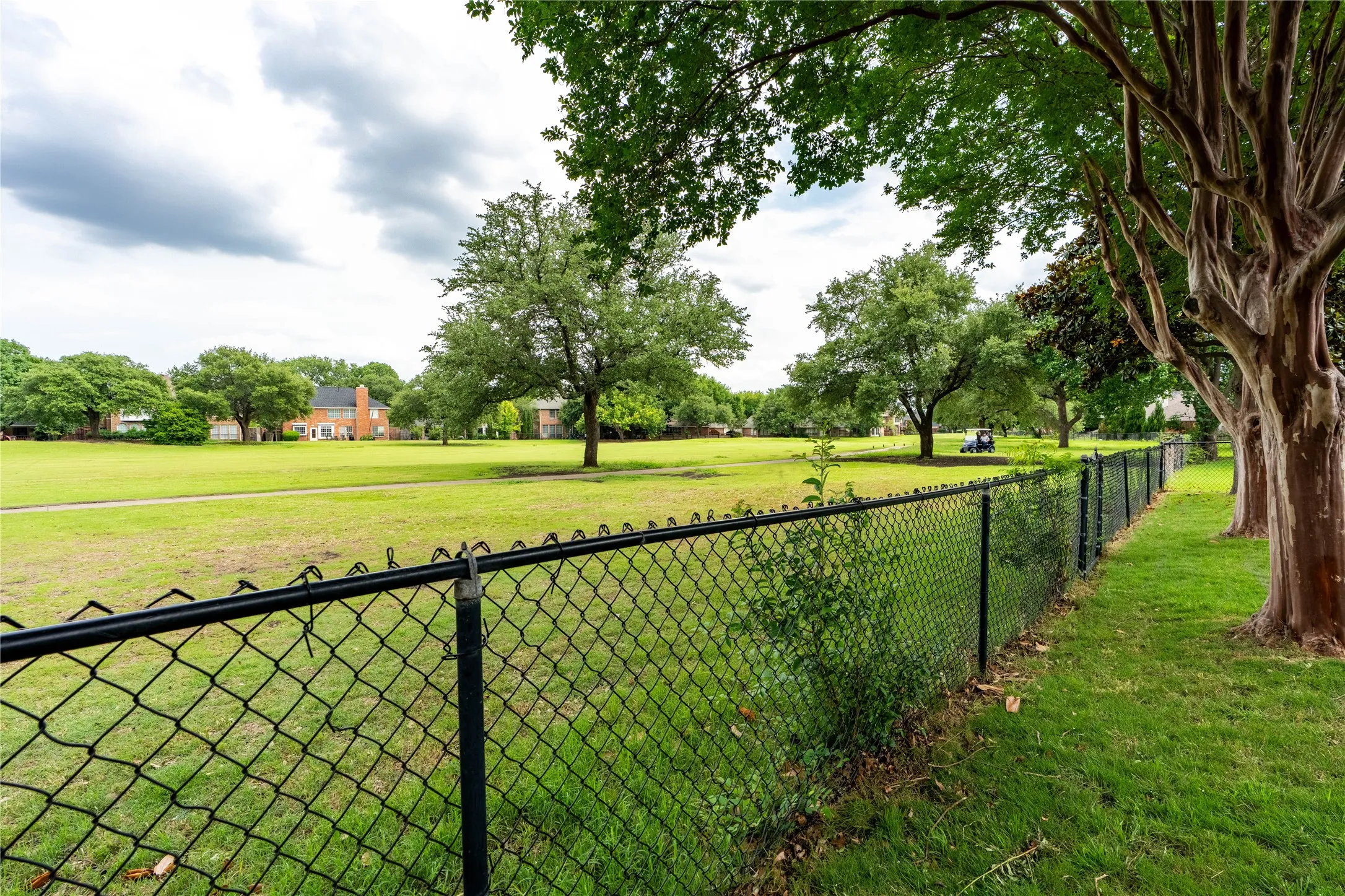 Single Family Residence For Rent in Collin County , 5716 Charleston Drive, Frisco, Texas 75035, 4 Bedroom, 2 Bathroom, 2 Garage spaces, 2,481 Sqft, built in 1992, mls#21350625, Real Estate Agent in Frisco, Homes For Rent in Collin county, Homes For Rent in Frisco, Realtor in Frisco Texas, Real Estate Brokerage Independent Realty Texas, Luminita Cordes Realtor