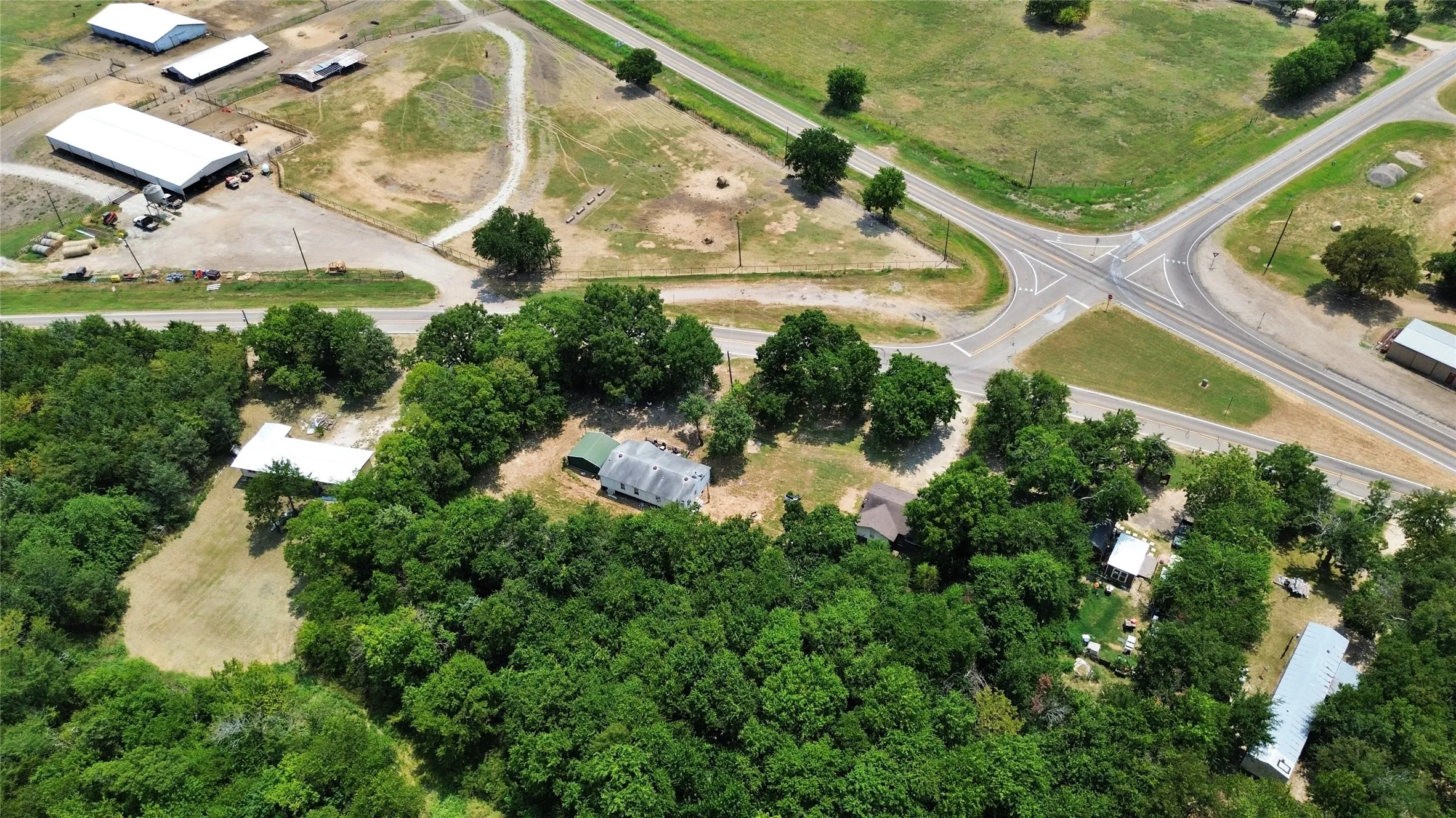 Single Family Residence For Sale in Delta County , 71 Fm-1529, Cooper, Texas 75432, 3 Bedroom, 2 Bathroom, Garage spaces, 1,704 Sqft, built in 1900, mls#21350017, Real Estate Agent in Cooper, Homes For Sale in Delta county, Homes For Sale in Cooper, Realtor in Cooper Texas, Real Estate Brokerage Independent Realty Texas, Luminita Cordes Realtor