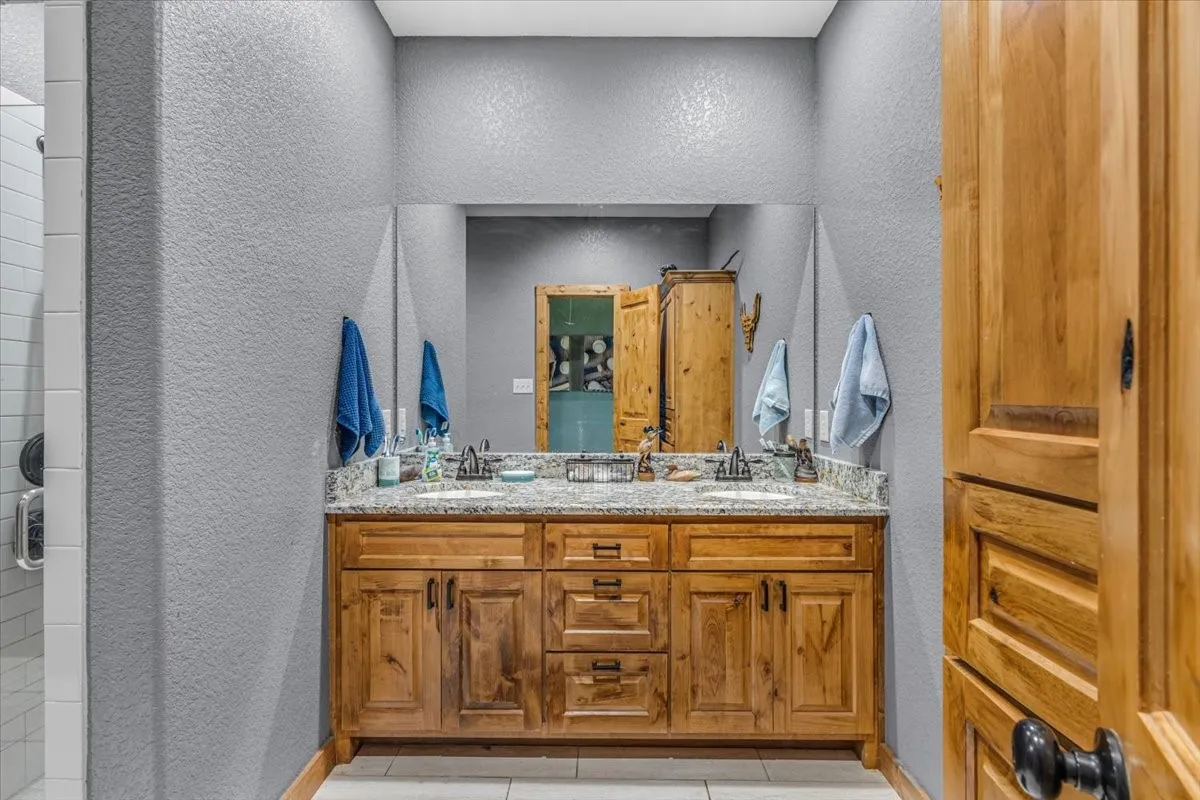 Single Family Residence For Sale in Hill County , 201 Private Road 107, Blum, Texas 76627, 4 Bedroom, 3 Bathroom, 2 Garage spaces, 4,980 Sqft, built in 2025, mls#21350636, Real Estate Agent in Blum, Homes For Sale in Hill county, Homes For Sale in Blum, Realtor in Blum Texas, Real Estate Brokerage Independent Realty Texas, Luminita Cordes Realtor