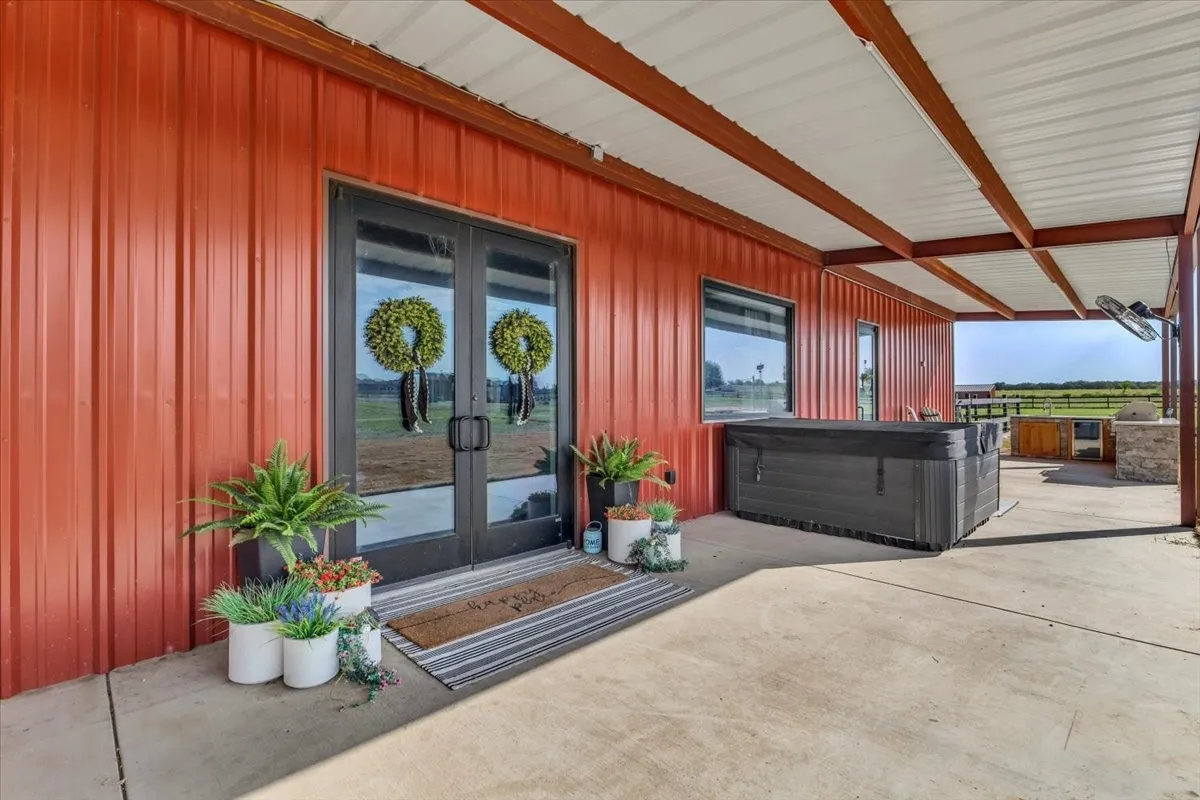 Single Family Residence For Sale in Hill County , 201 Private Road 107, Blum, Texas 76627, 4 Bedroom, 3 Bathroom, 2 Garage spaces, 4,980 Sqft, built in 2025, mls#21350636, Real Estate Agent in Blum, Homes For Sale in Hill county, Homes For Sale in Blum, Realtor in Blum Texas, Real Estate Brokerage Independent Realty Texas, Luminita Cordes Realtor