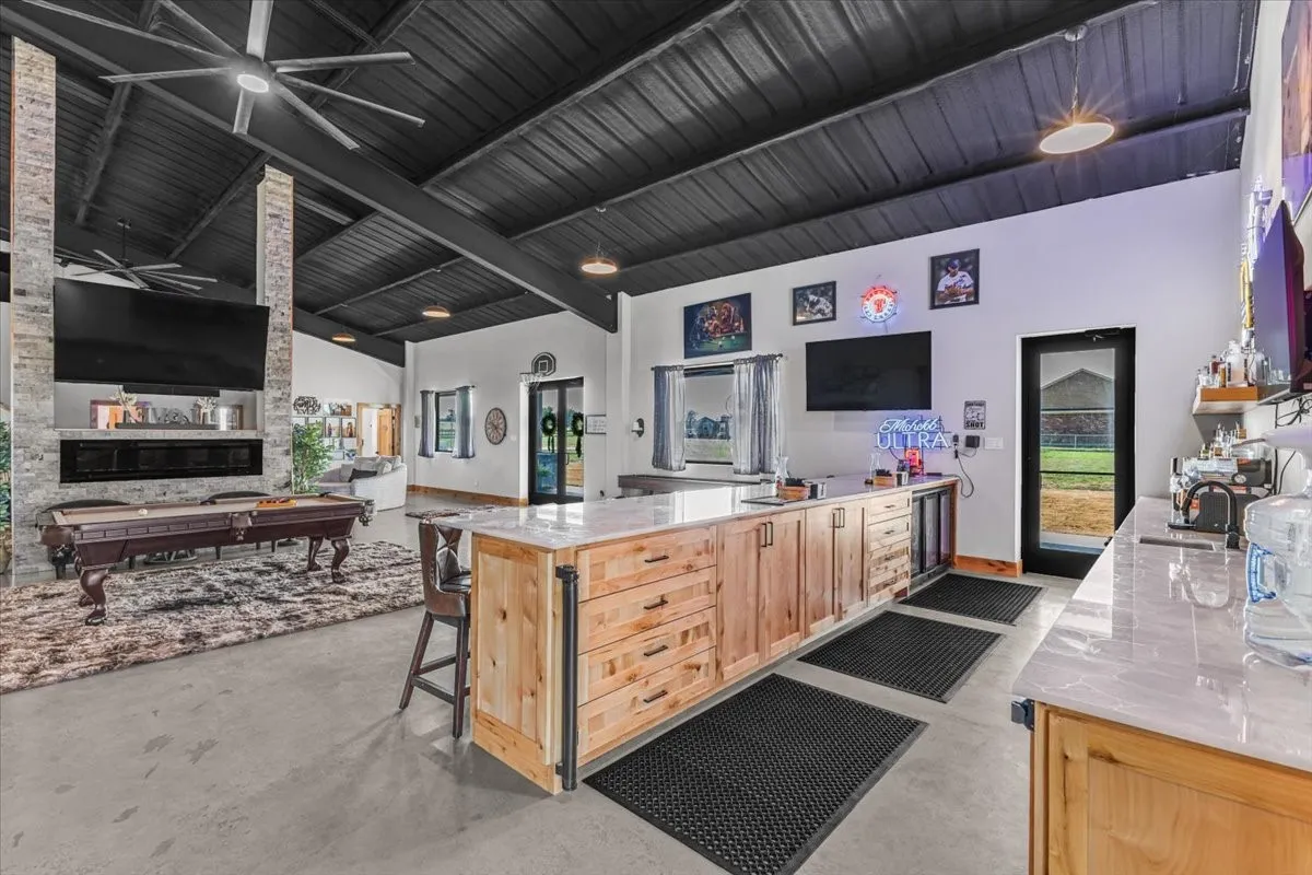 Single Family Residence For Sale in Hill County , 201 Private Road 107, Blum, Texas 76627, 4 Bedroom, 3 Bathroom, 2 Garage spaces, 4,980 Sqft, built in 2025, mls#21350636, Real Estate Agent in Blum, Homes For Sale in Hill county, Homes For Sale in Blum, Realtor in Blum Texas, Real Estate Brokerage Independent Realty Texas, Luminita Cordes Realtor