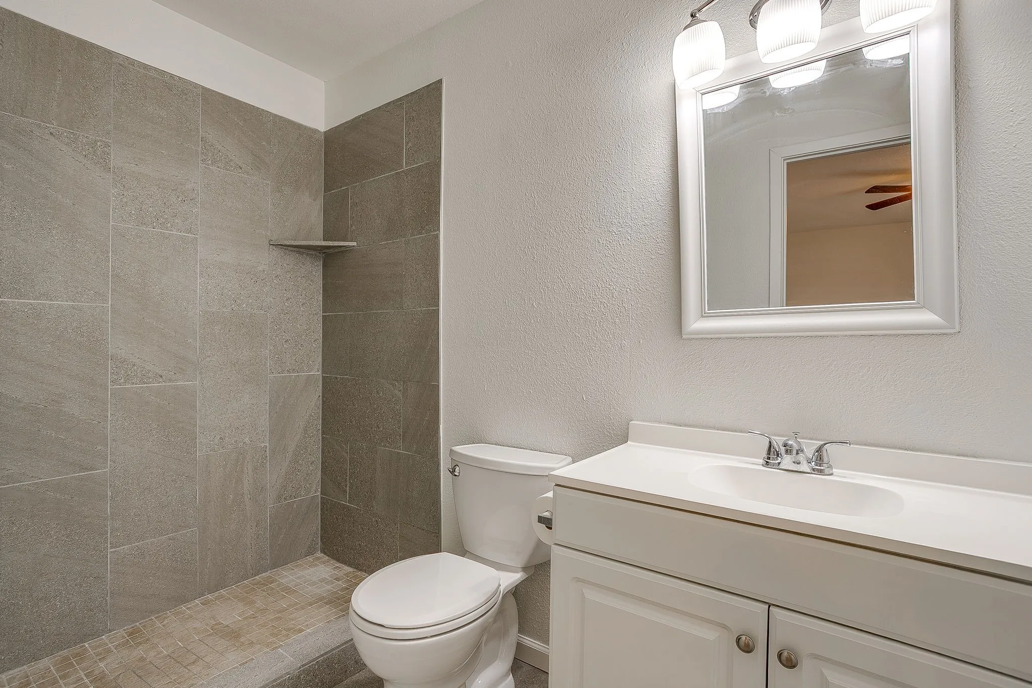 Duplex For Rent in Tarrant County , 4935 Curzon Avenue, Fort Worth, Texas 76107, 2 Bedroom, 2 Bathroom, Garage spaces, 1,780 Sqft, built in 1976, mls#21350642, Real Estate Agent in Fort Worth, Homes For Rent in Tarrant county, Homes For Rent in Fort Worth, Realtor in Fort Worth Texas, Real Estate Brokerage Independent Realty Texas, Luminita Cordes Realtor