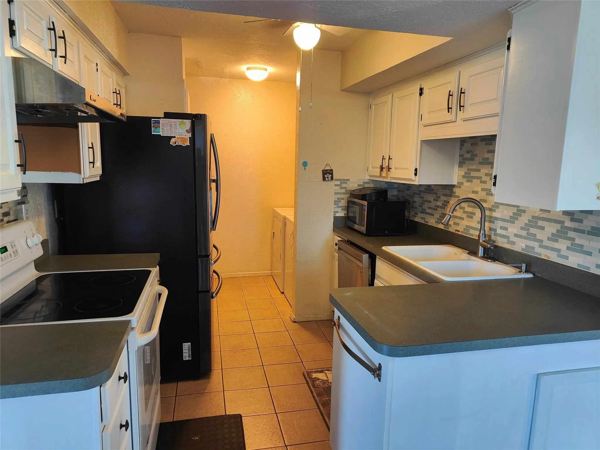 Single Family Residence For Rent in Dallas County , 2513 Crown Circle, Garland, Texas 75044, 3 Bedroom, 2 Bathroom, 2 Garage spaces, 1,589 Sqft, built in 1981, mls#21350651, Real Estate Agent in Garland, Homes For Rent in Dallas county, Homes For Rent in Garland, Realtor in Garland Texas, Real Estate Brokerage Independent Realty Texas, Luminita Cordes Realtor