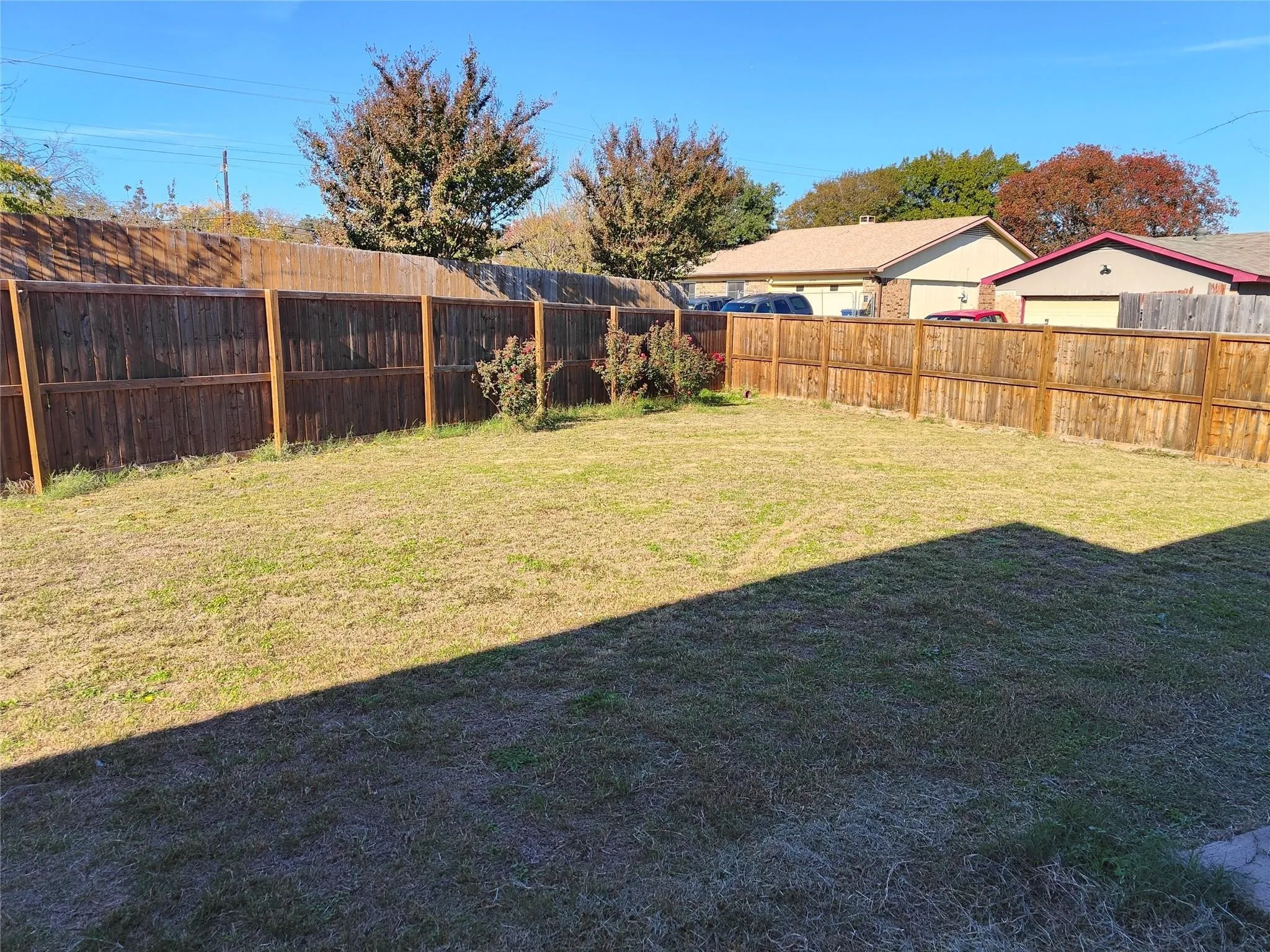 Single Family Residence For Rent in Dallas County , 2513 Crown Circle, Garland, Texas 75044, 3 Bedroom, 2 Bathroom, 2 Garage spaces, 1,589 Sqft, built in 1981, mls#21350651, Real Estate Agent in Garland, Homes For Rent in Dallas county, Homes For Rent in Garland, Realtor in Garland Texas, Real Estate Brokerage Independent Realty Texas, Luminita Cordes Realtor