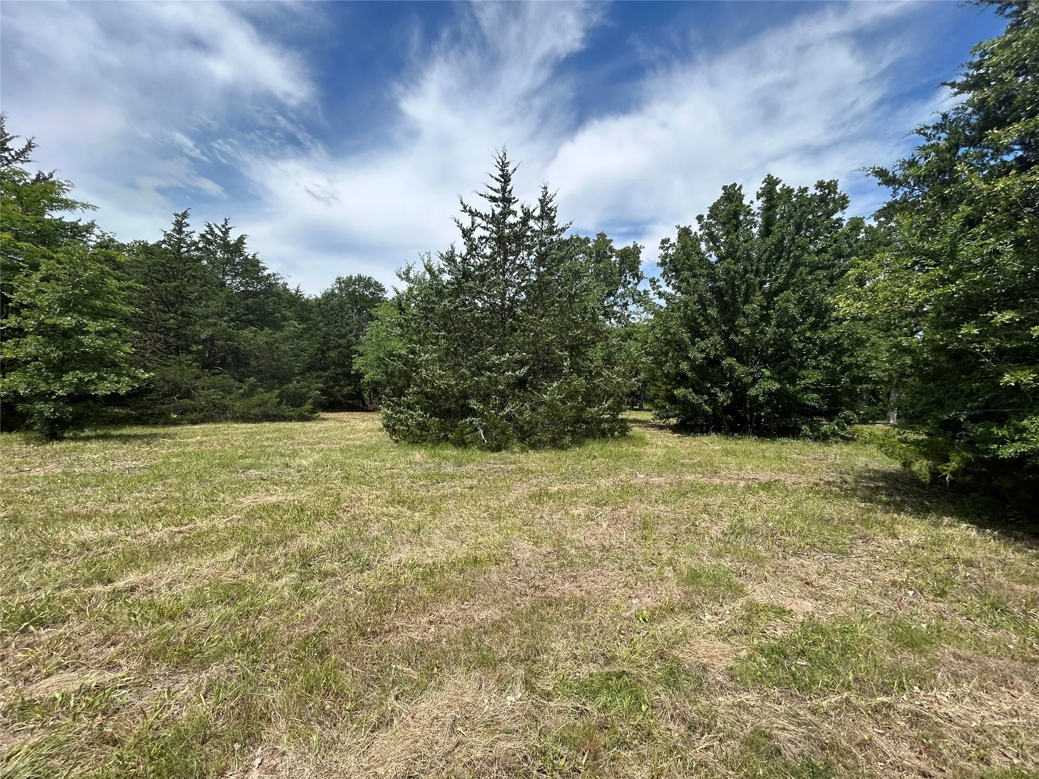 Unimproved Land For Sale in Hunt County , Lot 3 North Shore Road, Quinlan, Texas 75474, 0, 0, Garage spaces, 0 Sqft, built in 0, mls#21349256, Real Estate Agent in Quinlan, Homes For Sale in Hunt county, Homes For Sale in Quinlan, Realtor in Quinlan Texas, Real Estate Brokerage Independent Realty Texas, Luminita Cordes Realtor